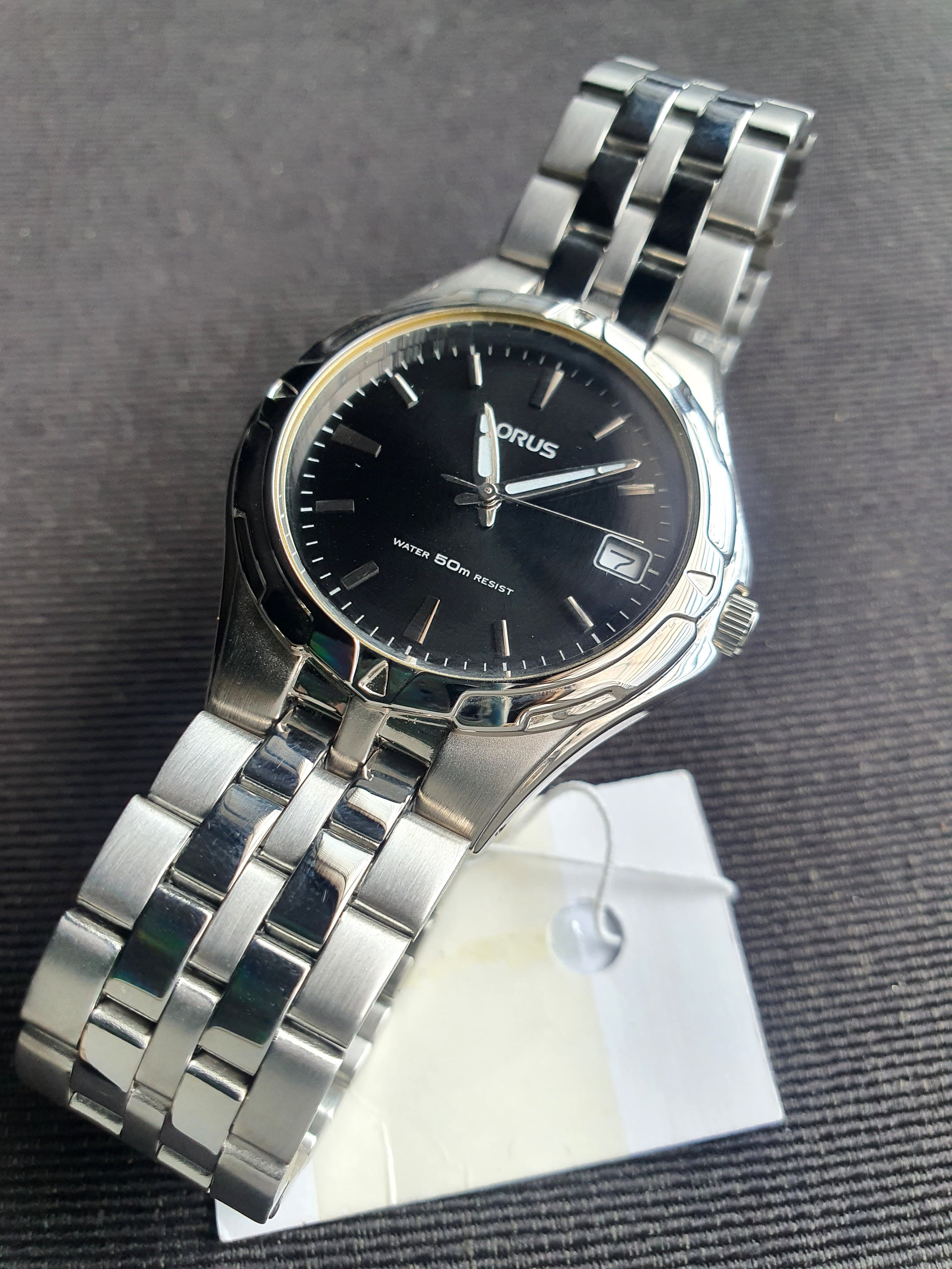 Lorus Sub Brand Of Seiko Gents Watch Silver Chain Black Dial Quartz Watch - Image 5