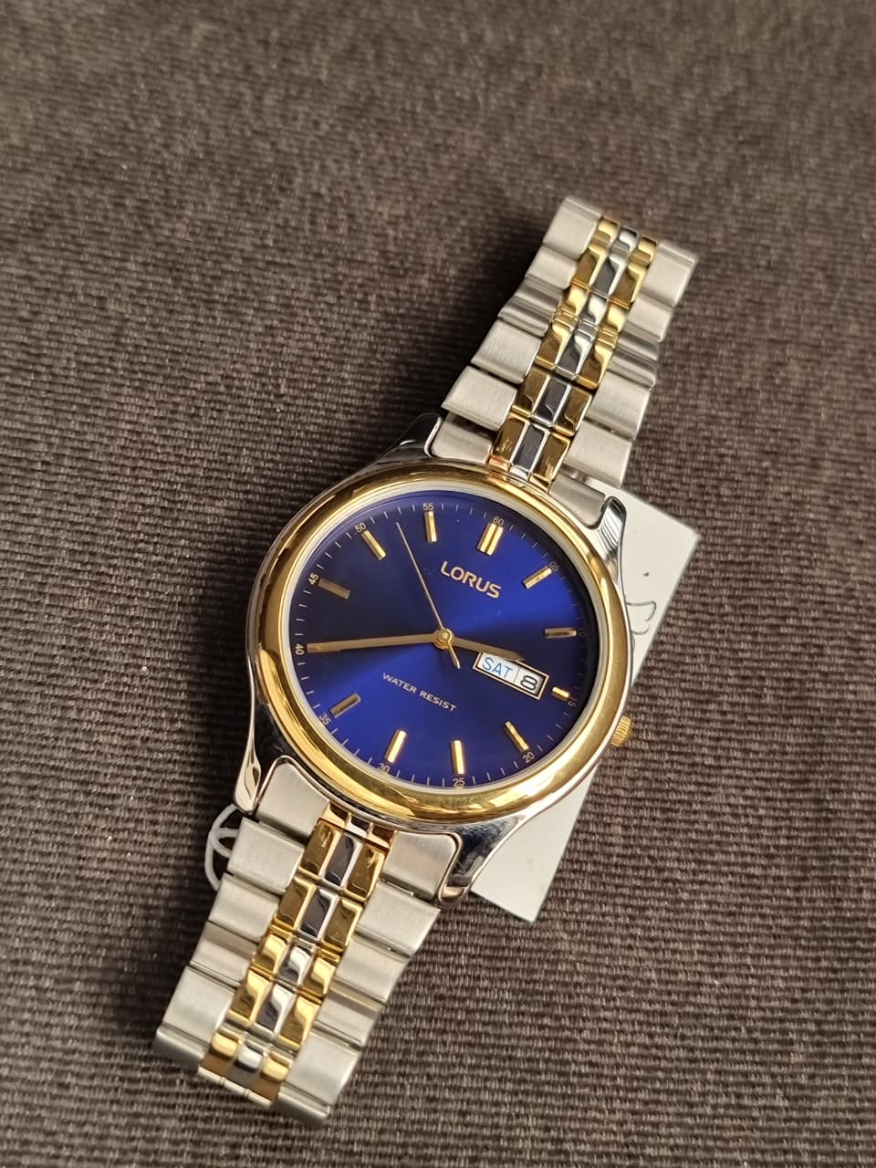 Lorus Sub Brand Of Seiko Two TOne Gents Watch Blue dial - Image 3