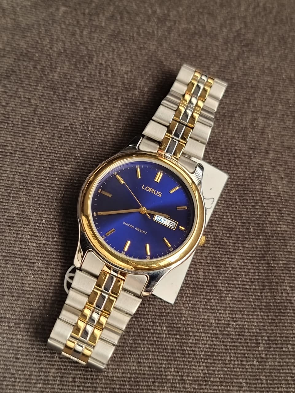 Lorus Sub Brand Of Seiko Two TOne Gents Watch Blue dial - Image 4