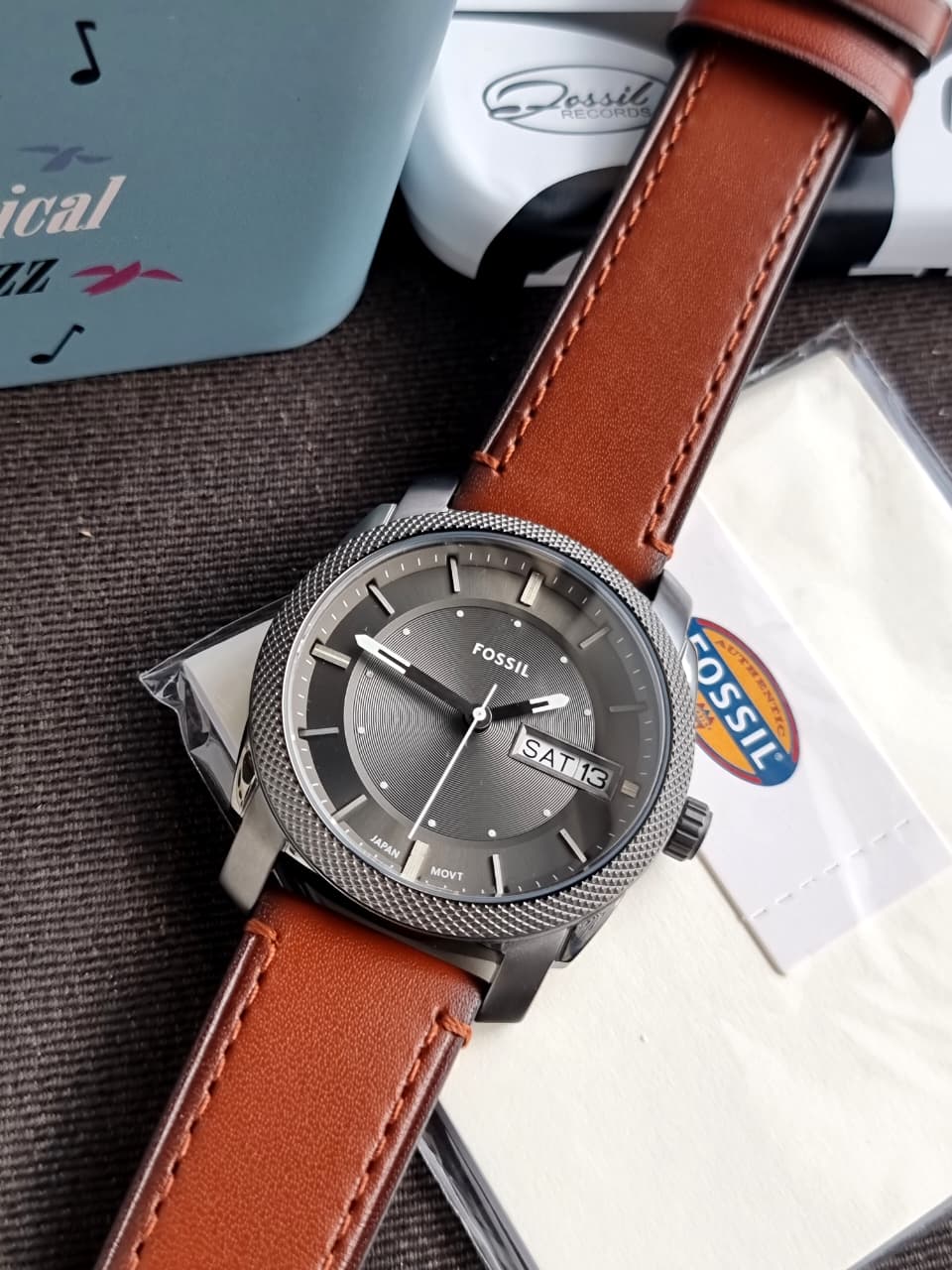 Machine Three-Hand Date Brown Leather Watch FS5900 - Image 2