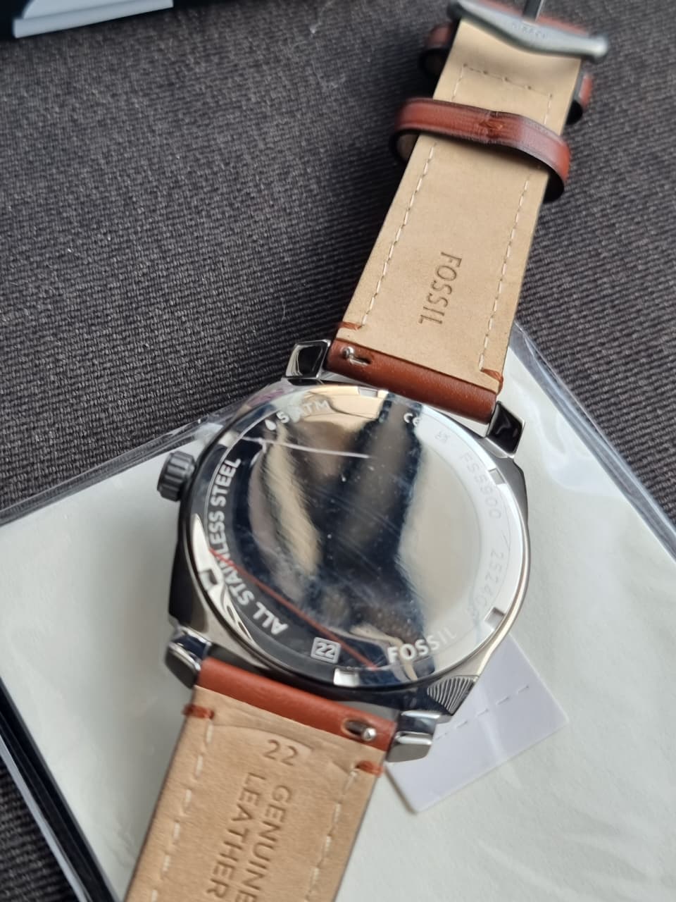 Machine Three-Hand Date Brown Leather Watch FS5900 - Image 4