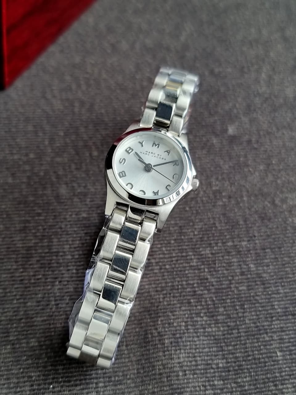 Marc by Marc Jacobs Henry Dinky Silver Dial Stainless Steel Ladies Watch MBM3198 - Image 7