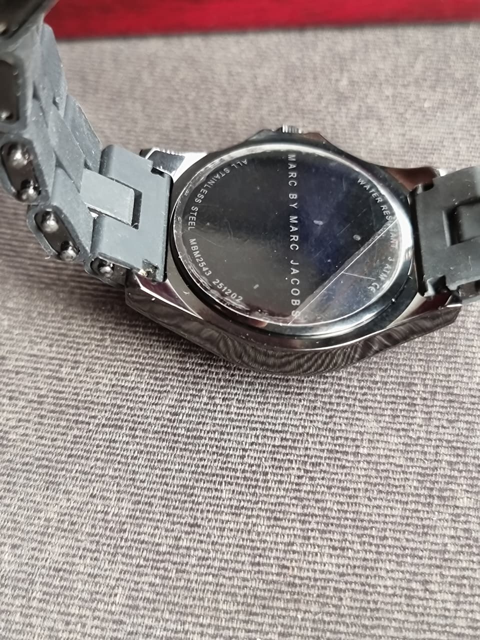 Marc by Marc Jacobs Women’s Quartz Silicone & Stainless Steel Chain Black Dial 36mm Watch MBM2543 - Image 3