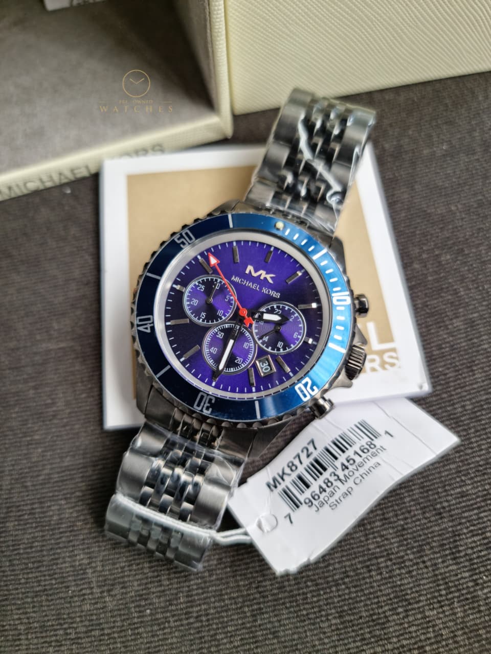 Michael Kors Bayville MK8727 Quartz Chronograph Men's Watch - Image 2