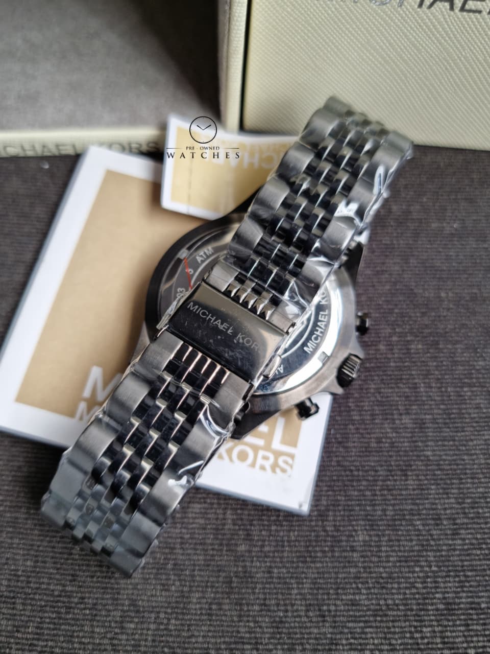 Michael Kors Bayville MK8727 Quartz Chronograph Men's Watch - Image 4