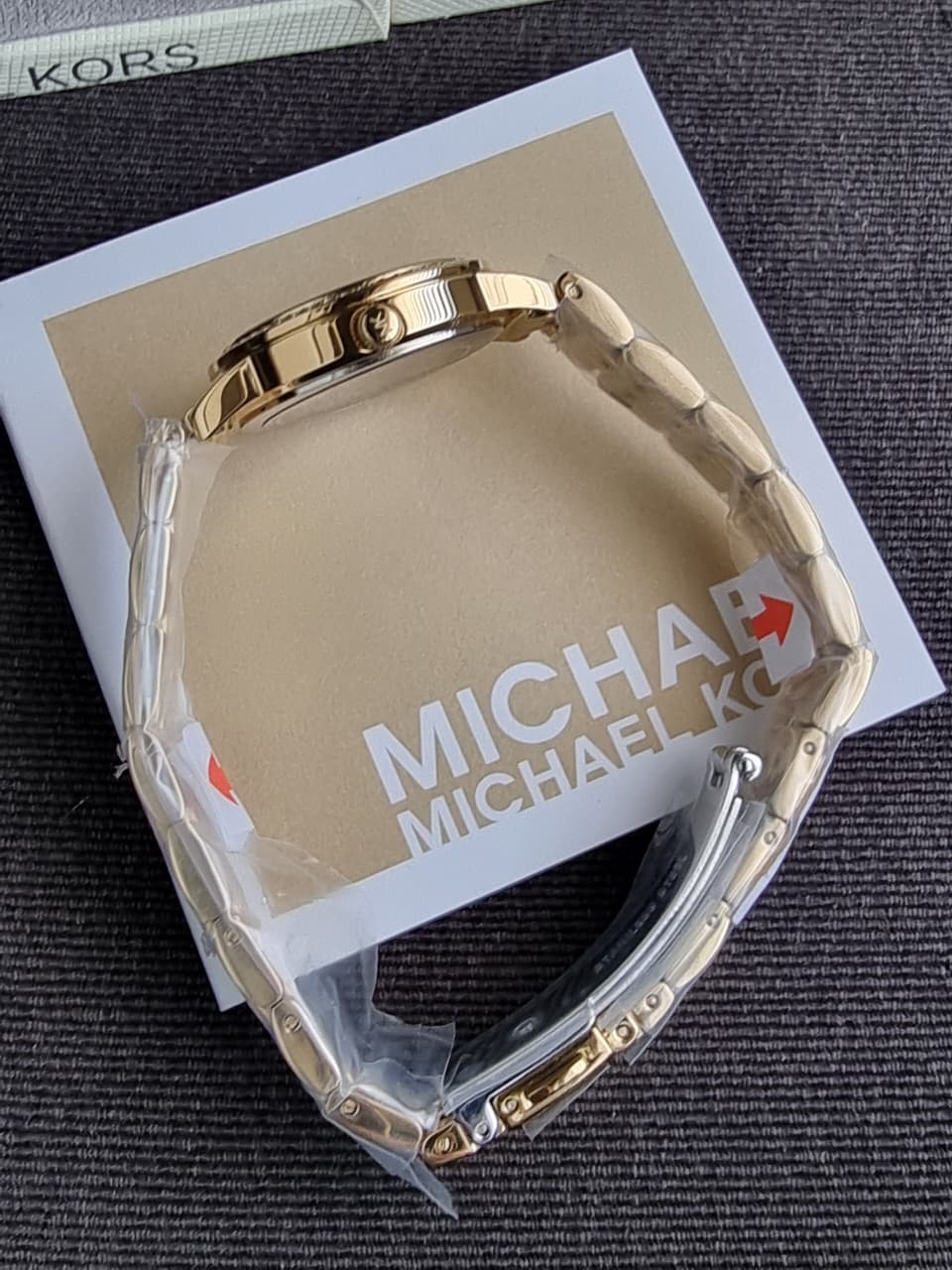 Michael Kors Gold-Tone Green Dial Women's Watch – MKO1233 - Image 5