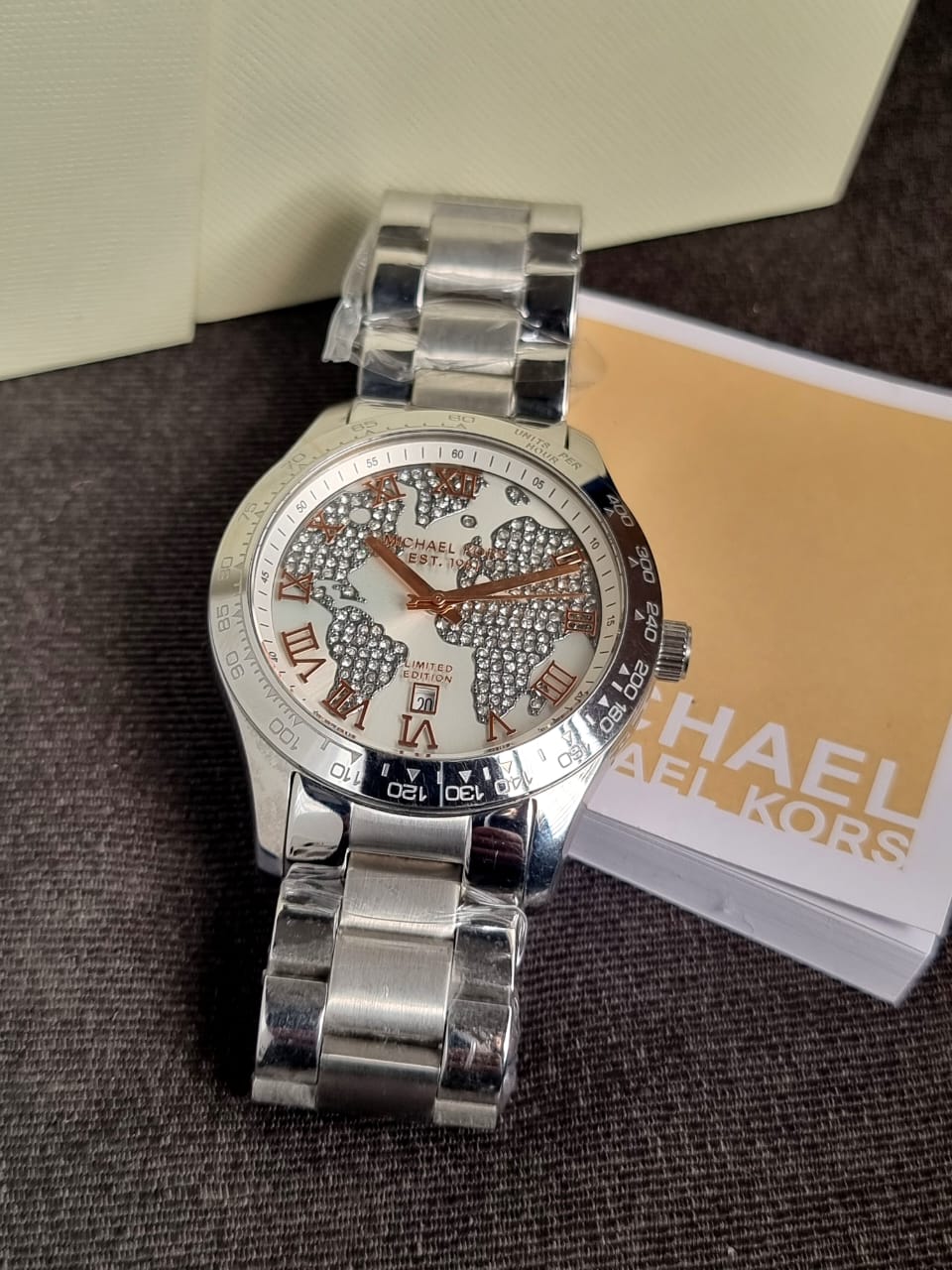 Michael Kors Layton Silver Stainless Steel Silver Dial Quartz Watch for Ladies - MK5958 - Image 5