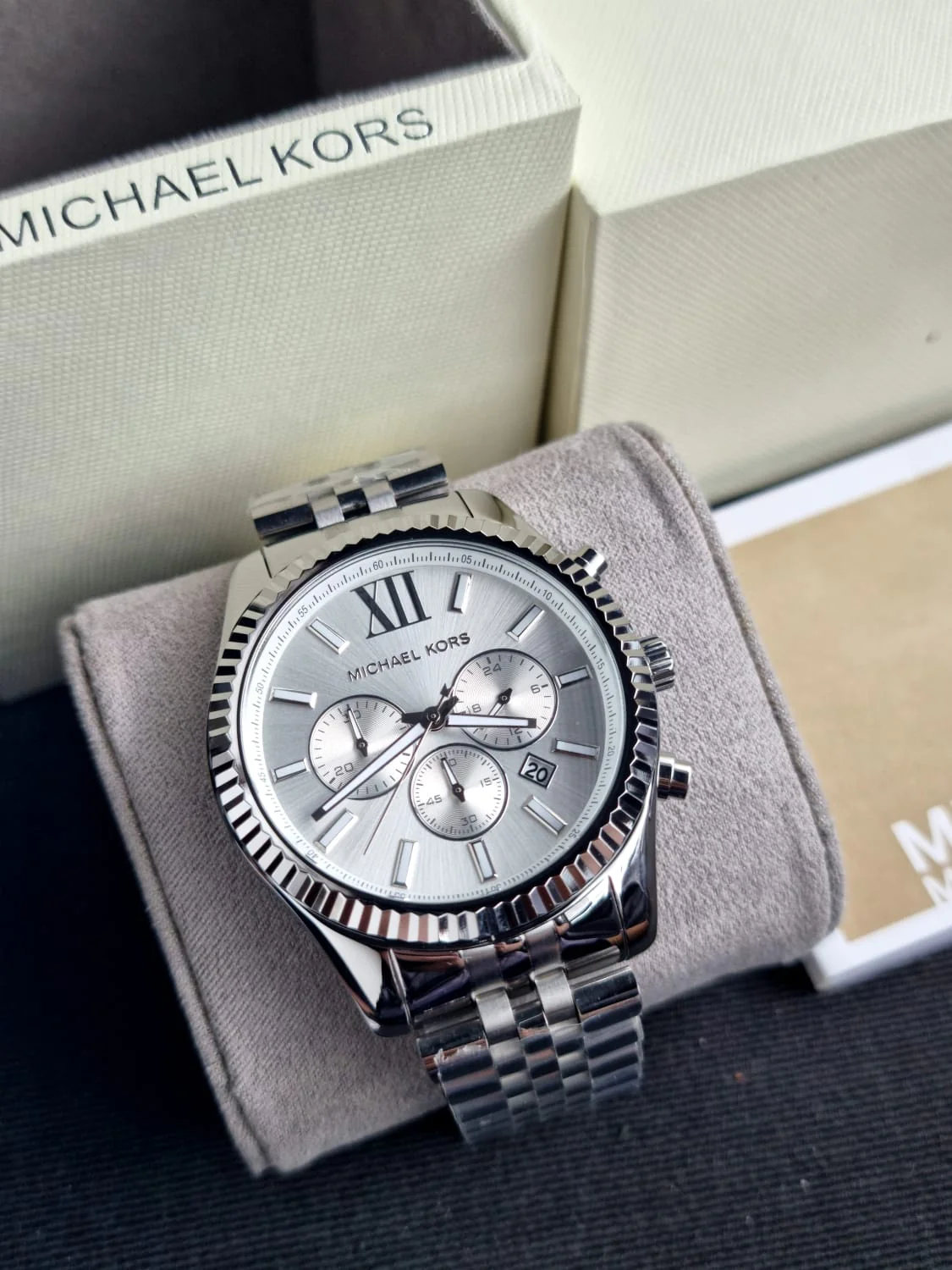 MICHAEL KORS Lexington Chronograph Silver Dial MEN's Watch MK8405 (WITHOUT TAG) - Image 10