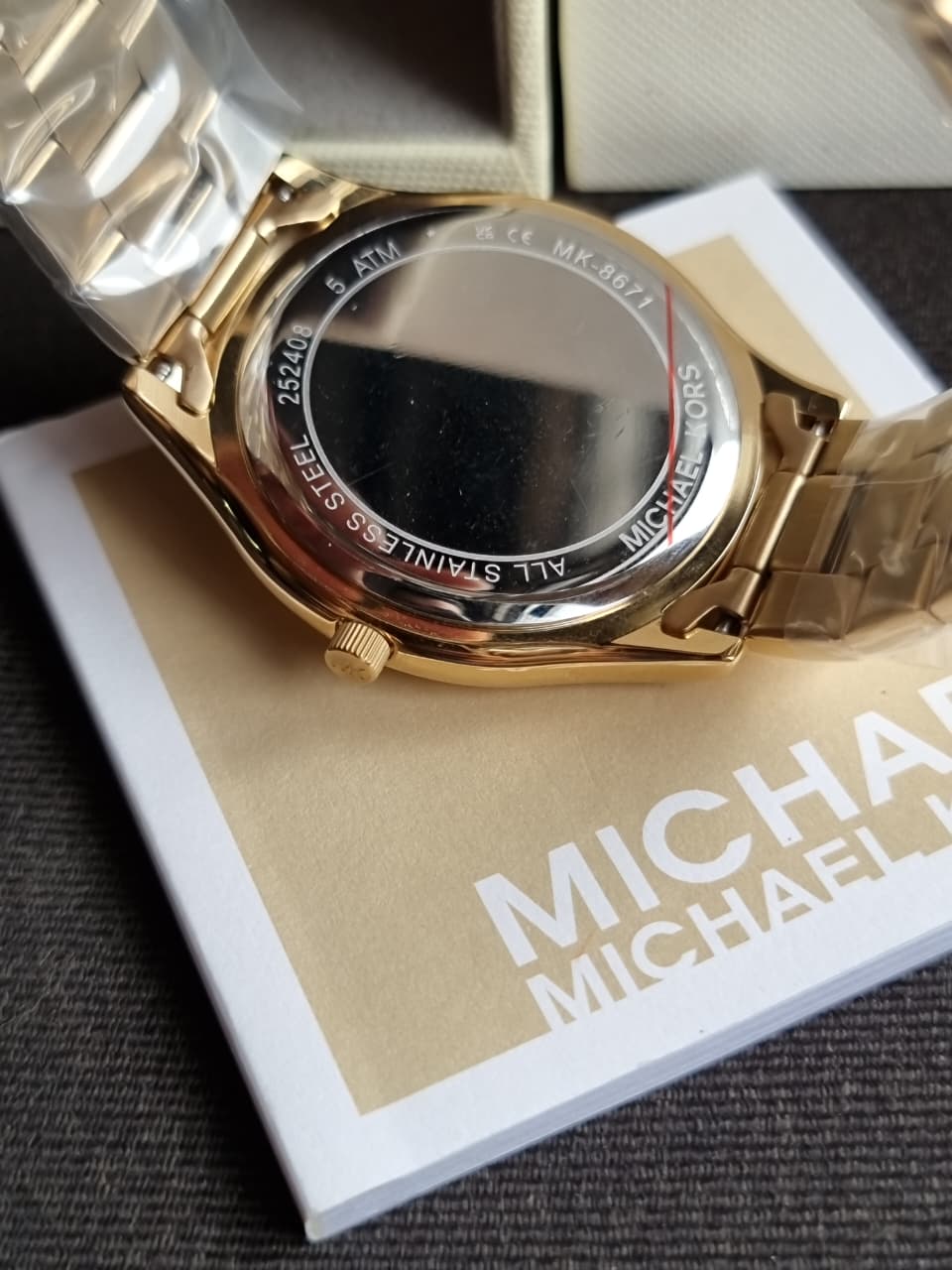 Michael Kors Men 's MK8671 Quartz Gold Watch - Image 4