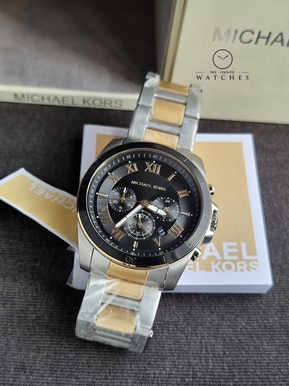 Michael Kors Men’s Quartz Two-tone Stainless Steel Black Dial 44mm Watch MK8901 - Image 4