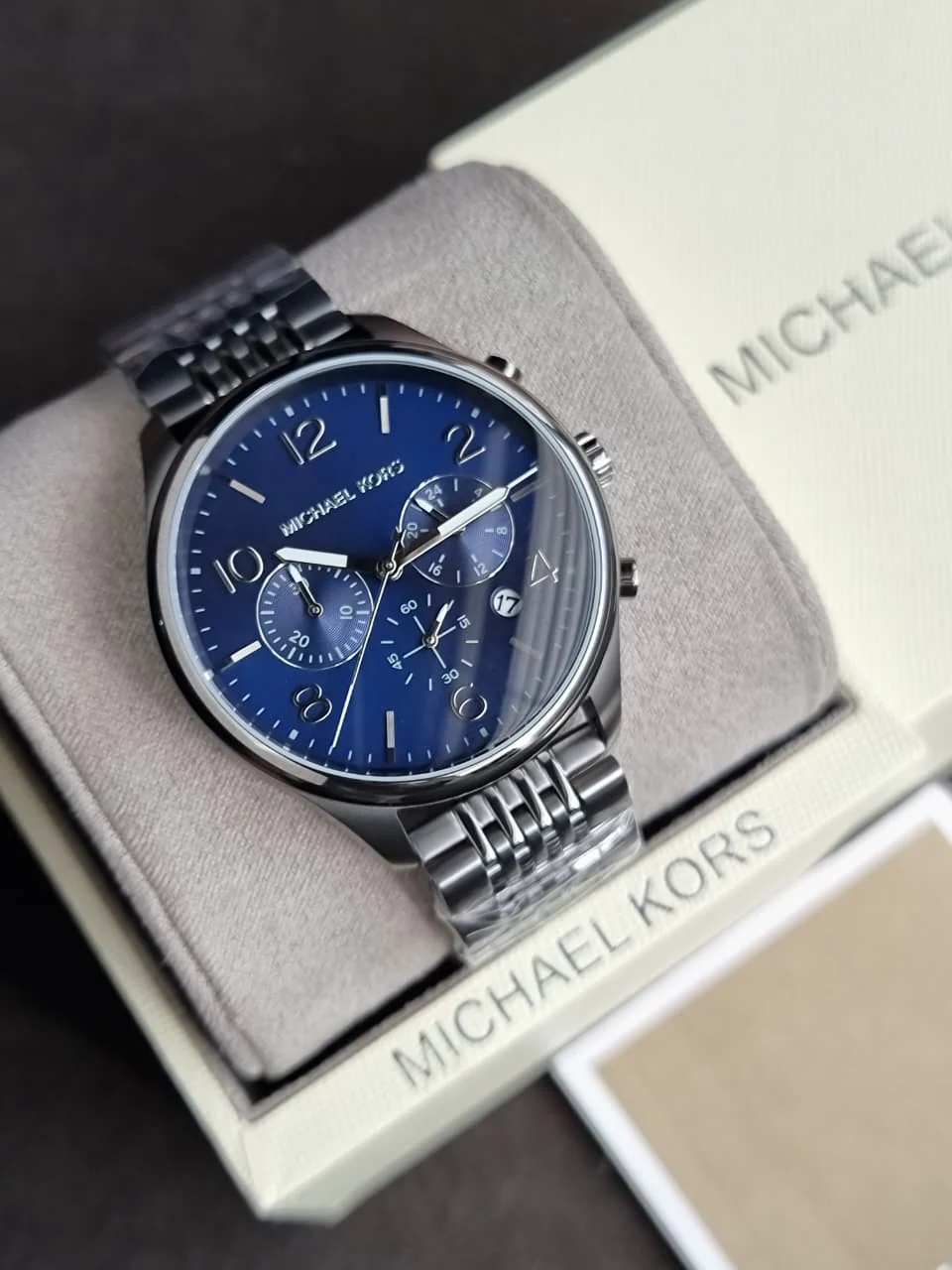 Michael Kors MK8639 Men's Watch – Chronograph, Stainless Steel, Quartz