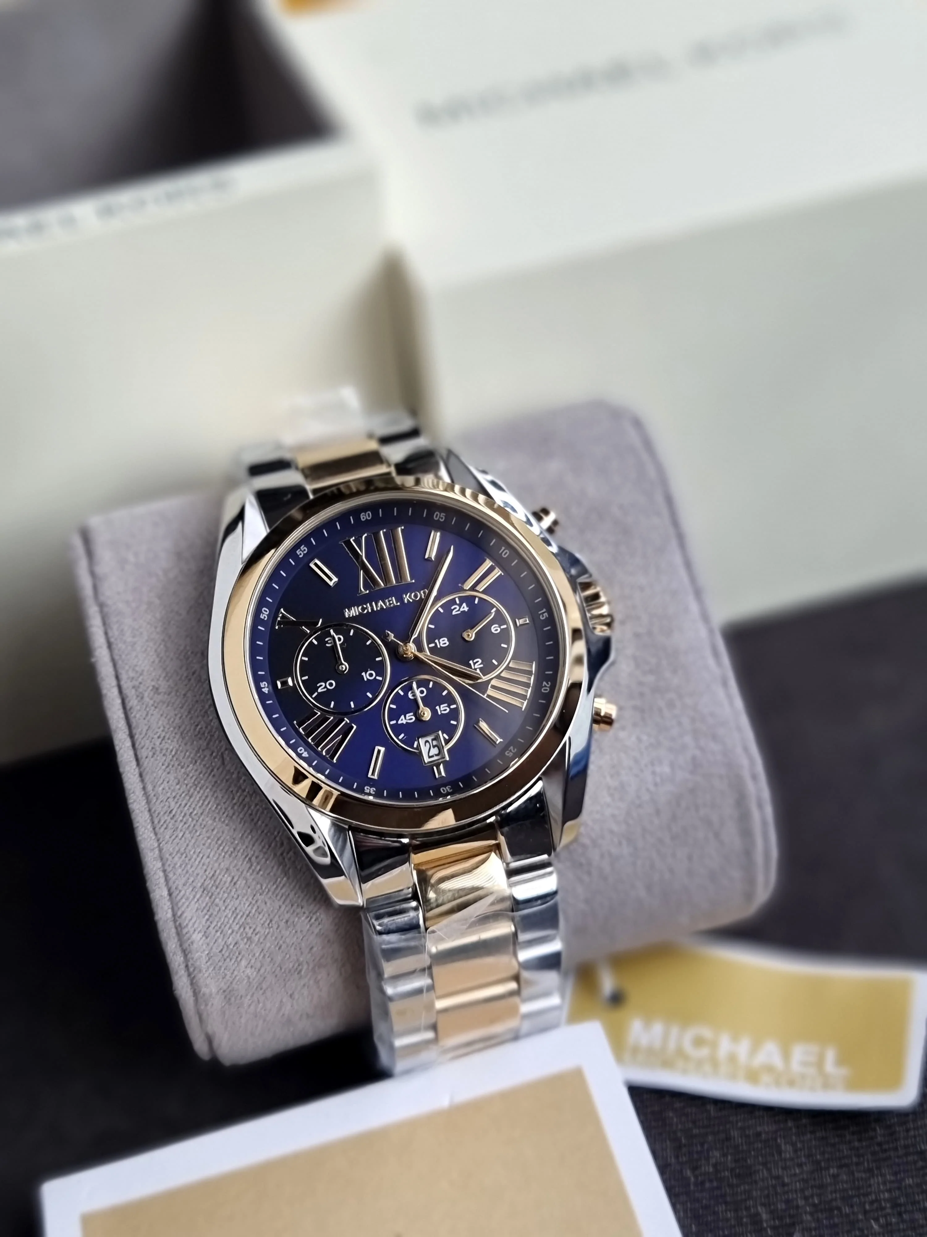 Michael Kors Women’s Chronograph Quartz Stainless Steel Blue Dial 43mm Watch MK5976 - Image 10