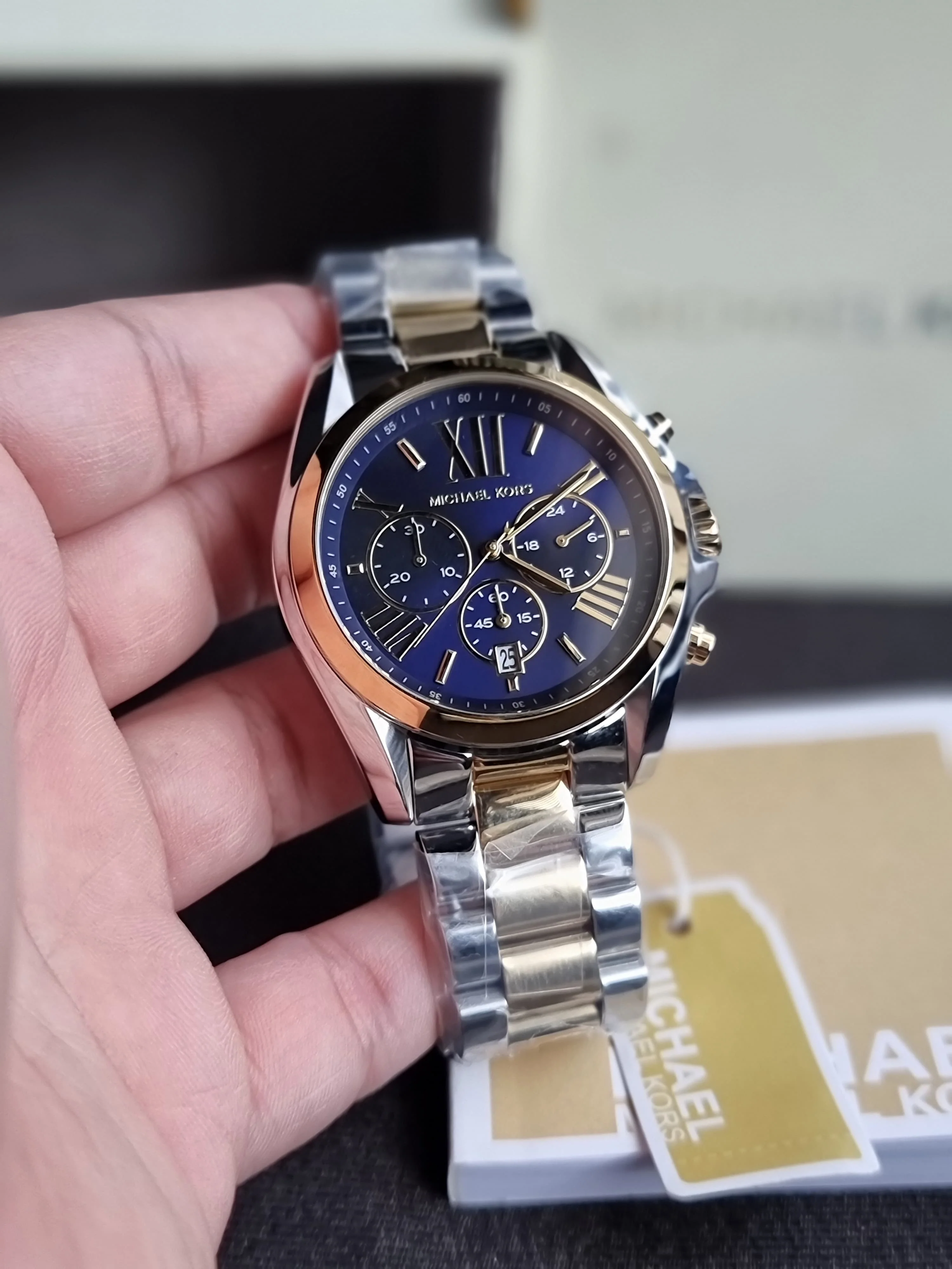 Michael Kors Women’s Chronograph Quartz Stainless Steel Blue Dial 43mm Watch MK5976 - Image 4