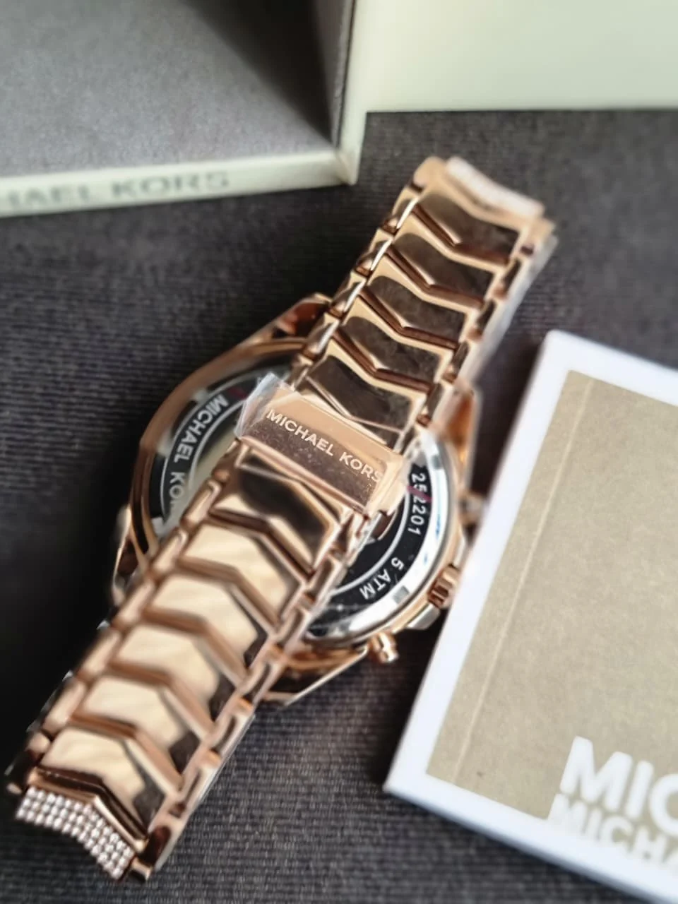 Michael Kors Women’s Chronograph Quartz Stainless Steel Rose Gold Dial 44mm Watch MK6730 - Image 7