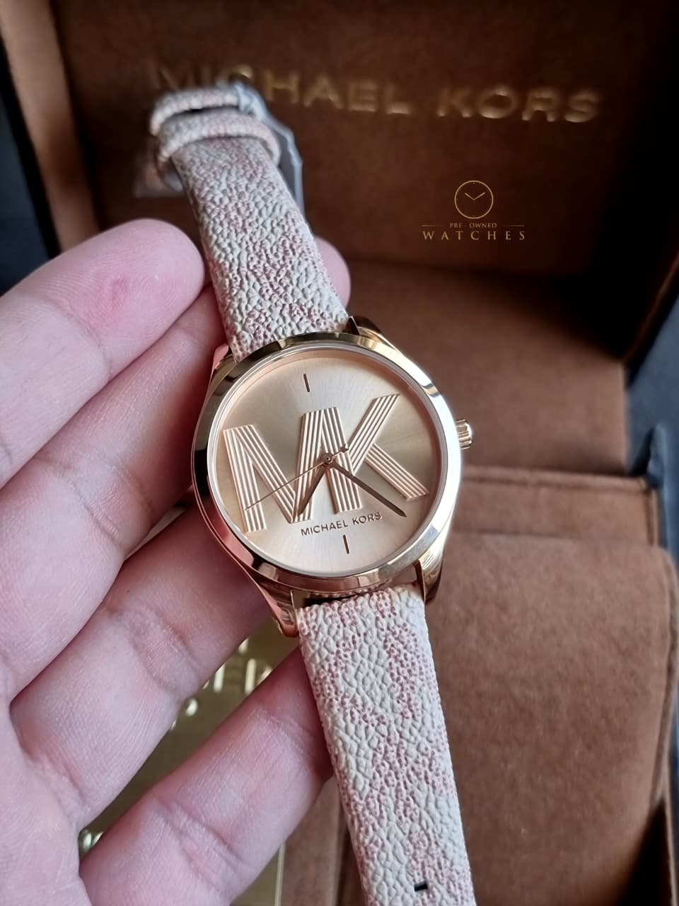Michael Kors Women’s Quartz Rose Gold Leather Strap Rose Gold Dial 33mm Watch MK2879 - Image 3