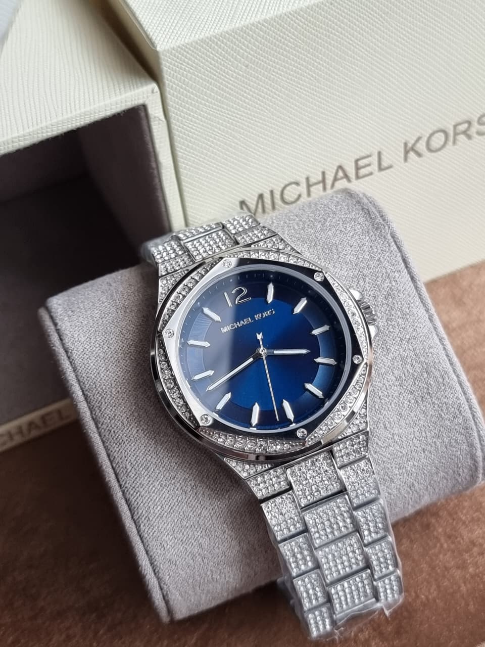 Michael Kors Women’s Quartz Silver Stainless Steel Navy Blue Dial 41mm Watch MK6990 - Image 3