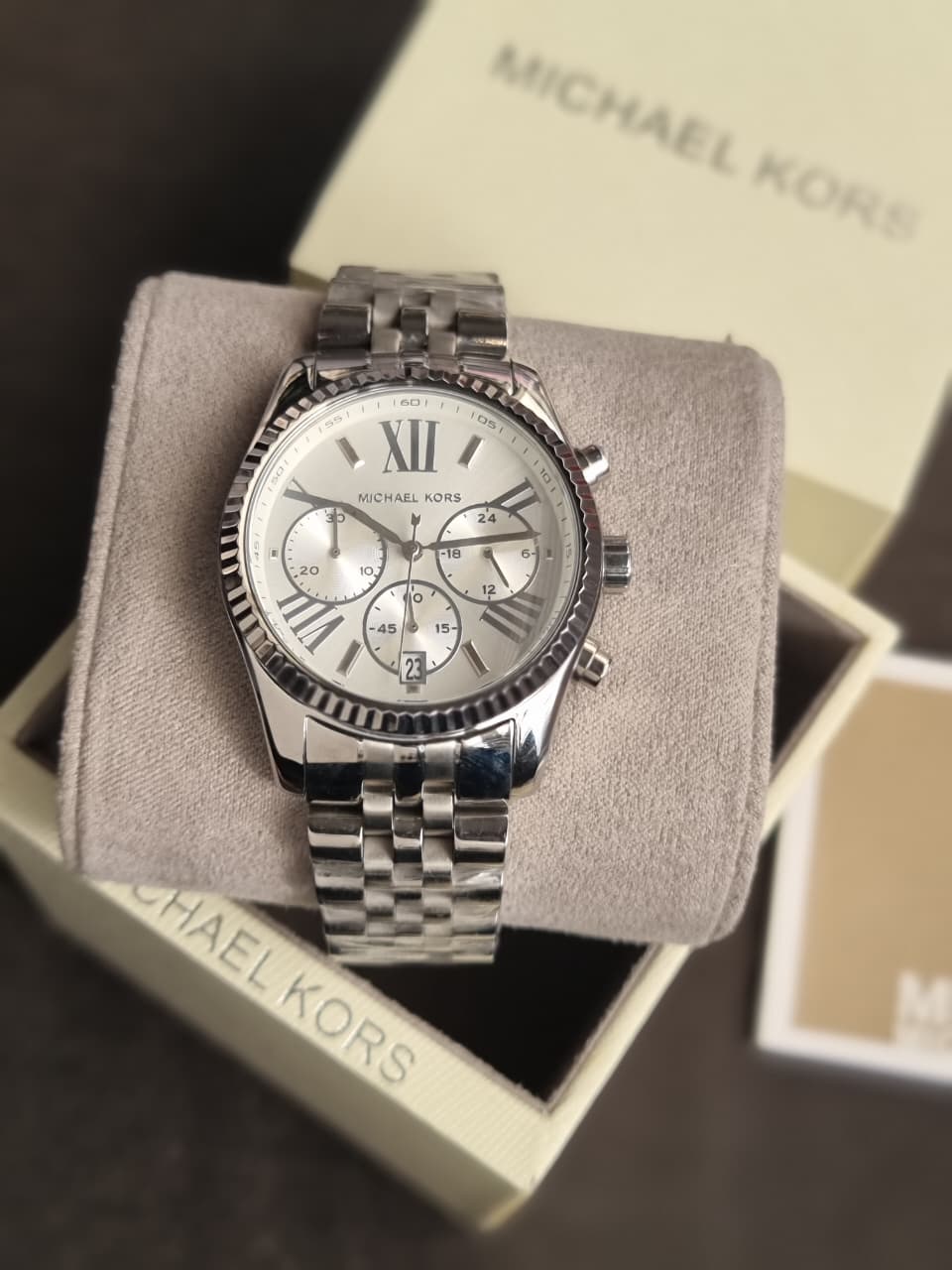 Michael Kors Unisex Quartz Stainless Steel Silver Dial 38mm Watch MK5555 - Image 2