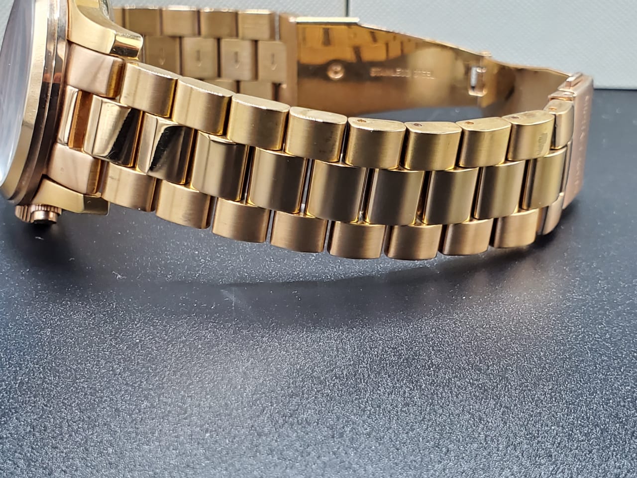 Michael Kors Women's Runway Rose Gold-Tone Watch MK5128 - Image 5