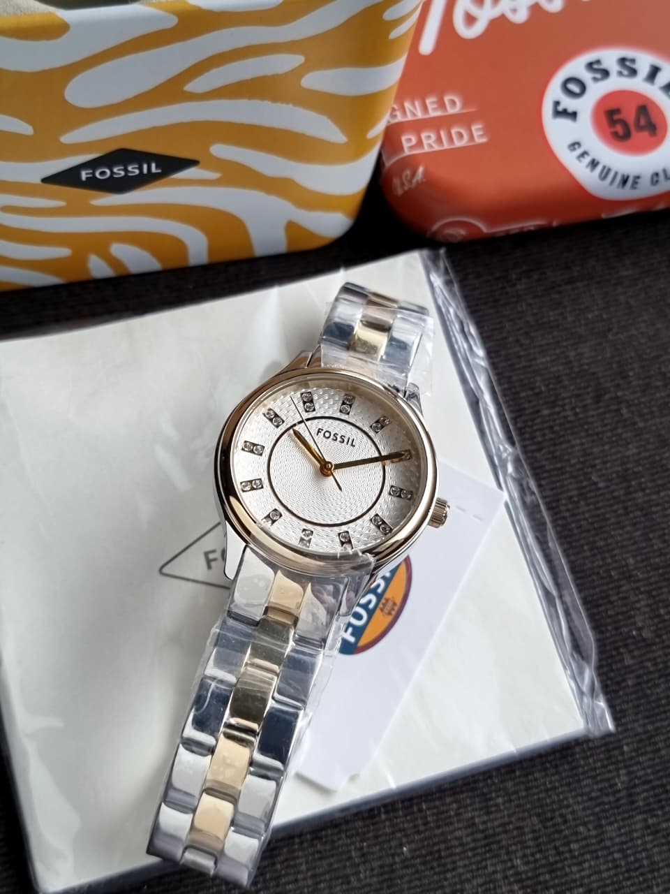 Modern Sophisticate Three-Hand Two-Tone Stainless Steel Watch Bq1574 - Image 10