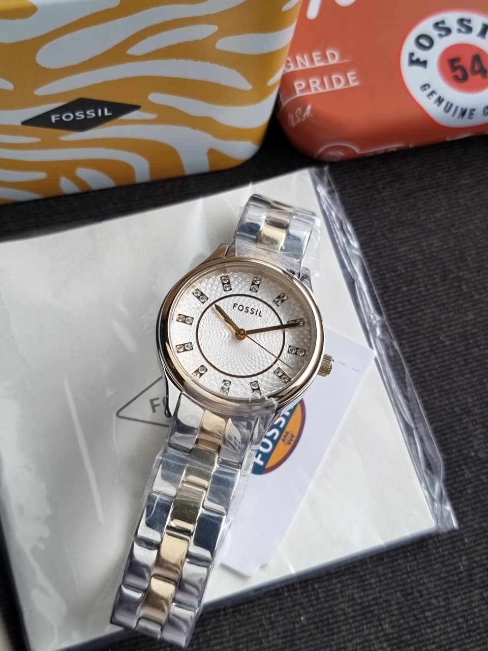 Modern Sophisticate Three-Hand Two-Tone Stainless Steel Watch Bq1574 - Image 11