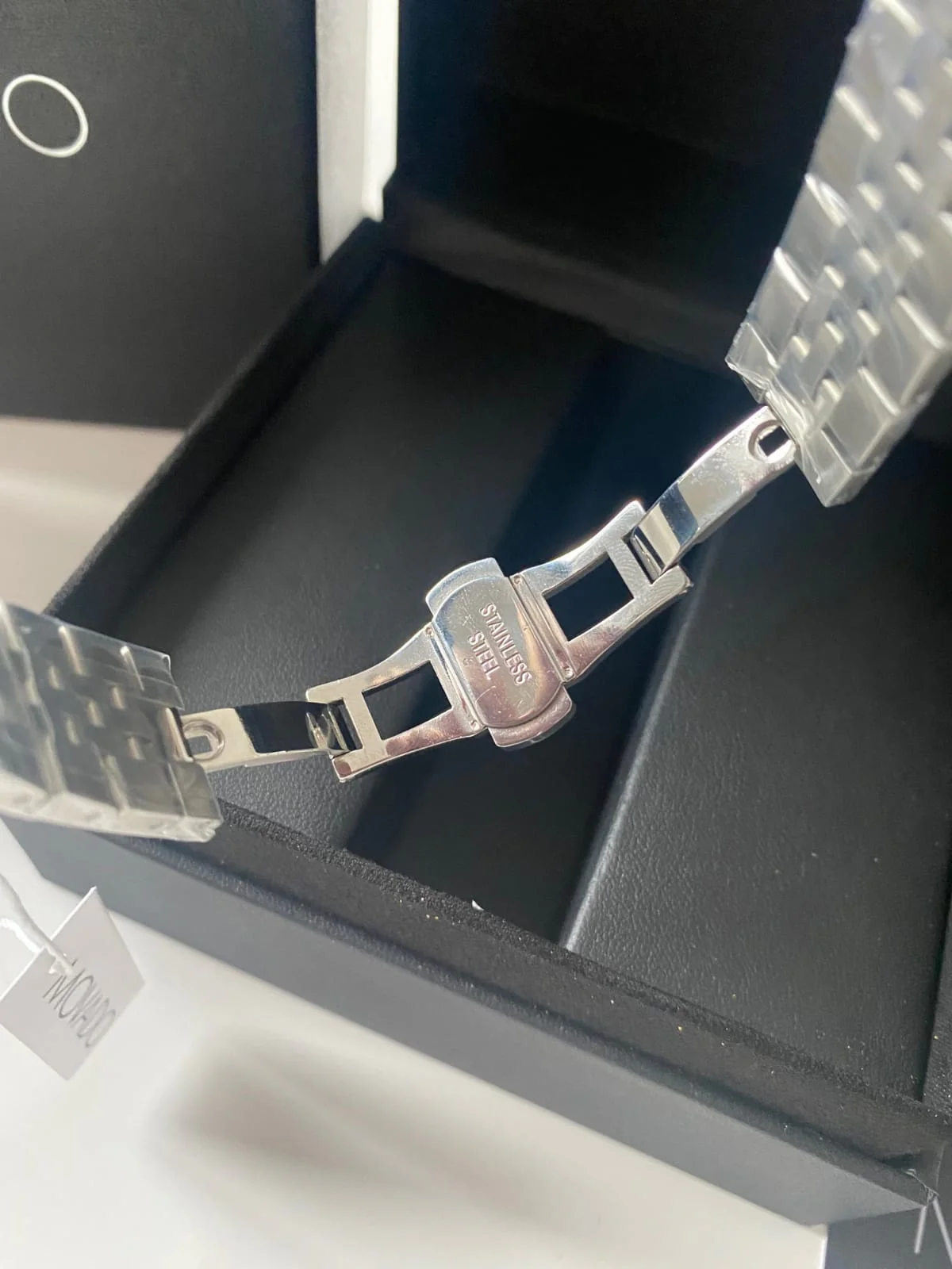 Movado Men’s Swiss Made Stainless Steel Bracelet 40mm Watch 606504 - Image 10