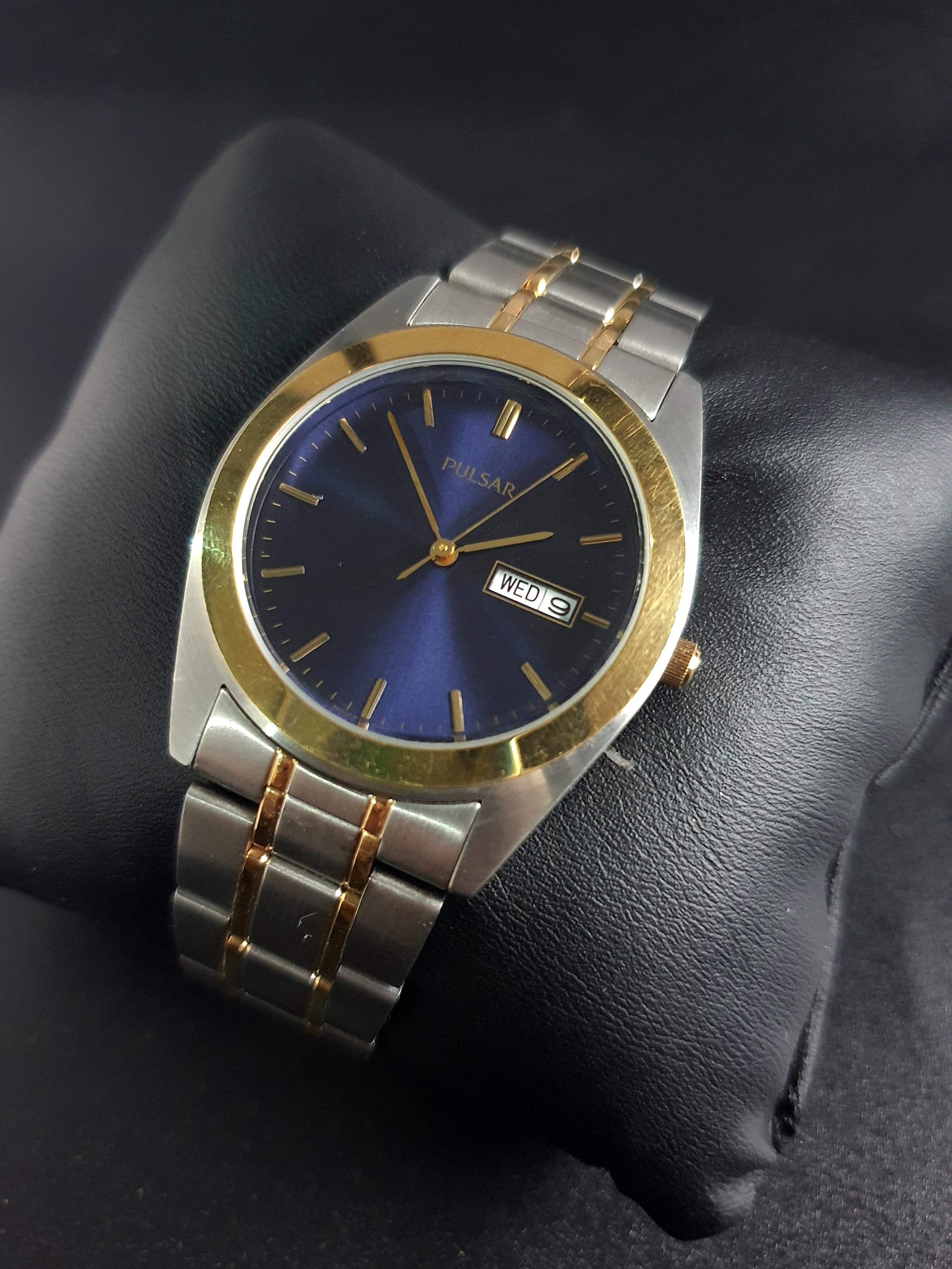 Pulsar 36mm Blue Dial Silver Chain Quartz Watch - Image 4