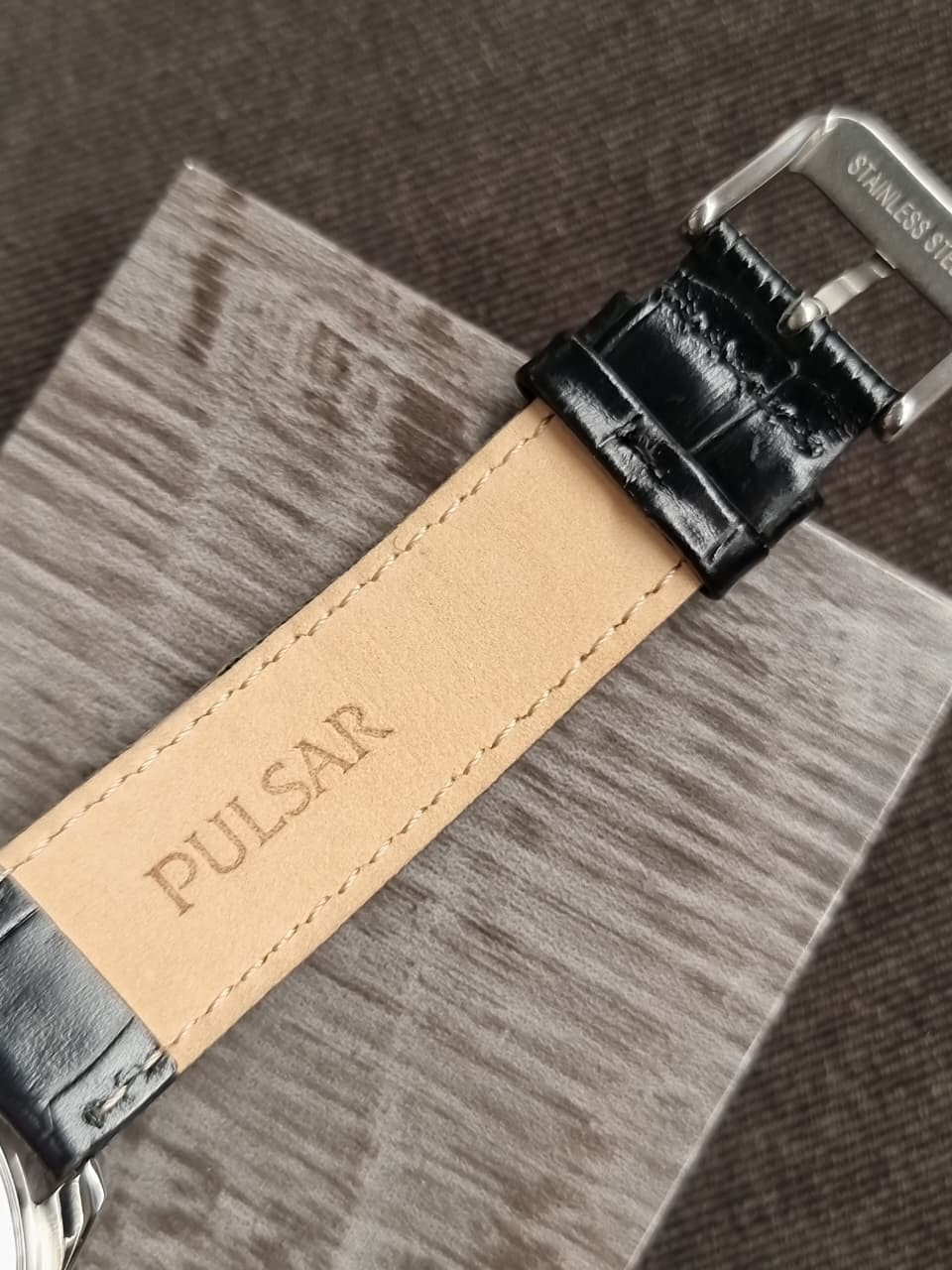Pulsar Sub Brand Of Seiko 39mm Dial Solor Operated Quartz Watch - Image 4