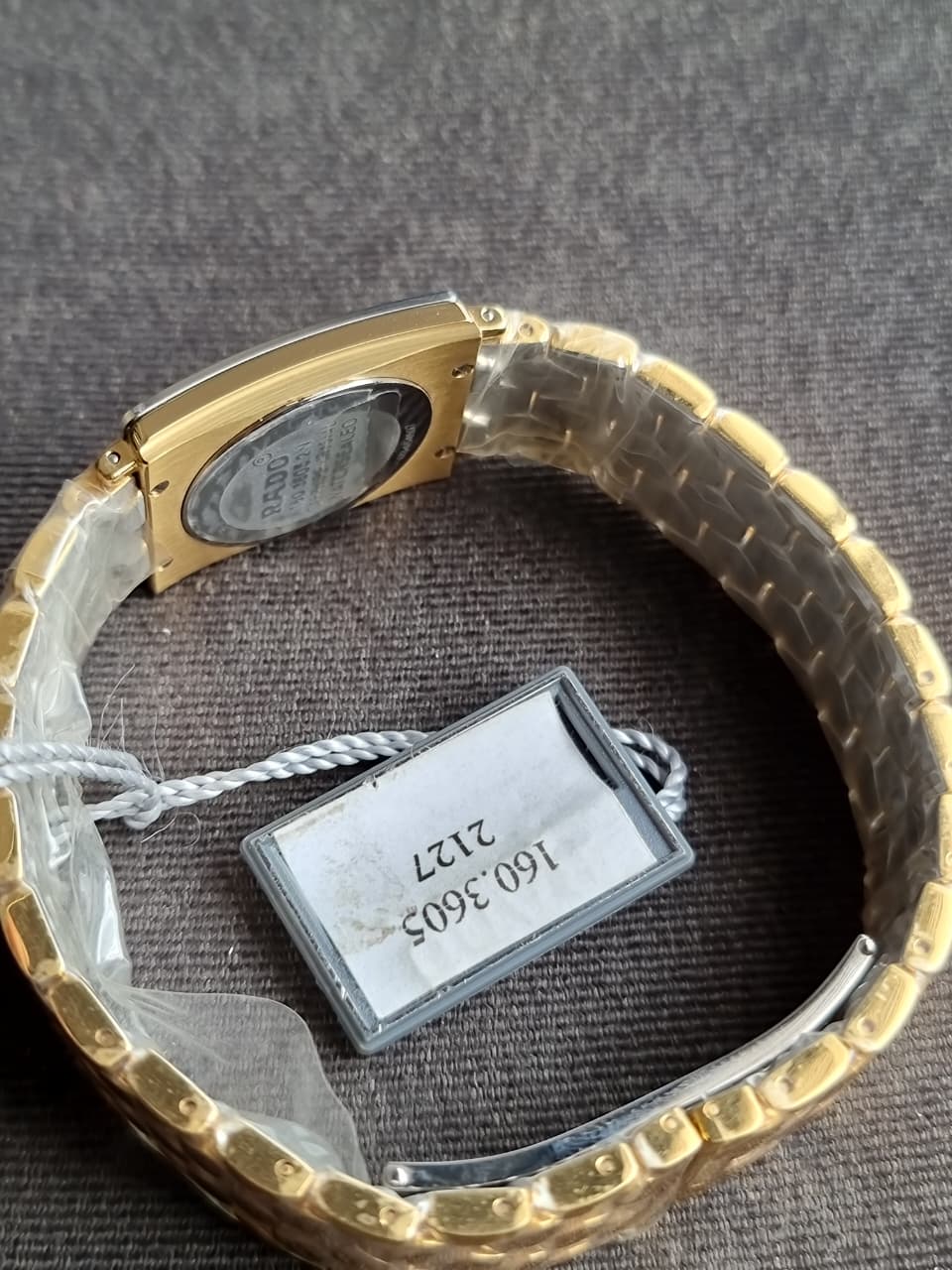 Rado Florence 160.3605 Gents Watch Golden Casing Golden Chain - Image 3