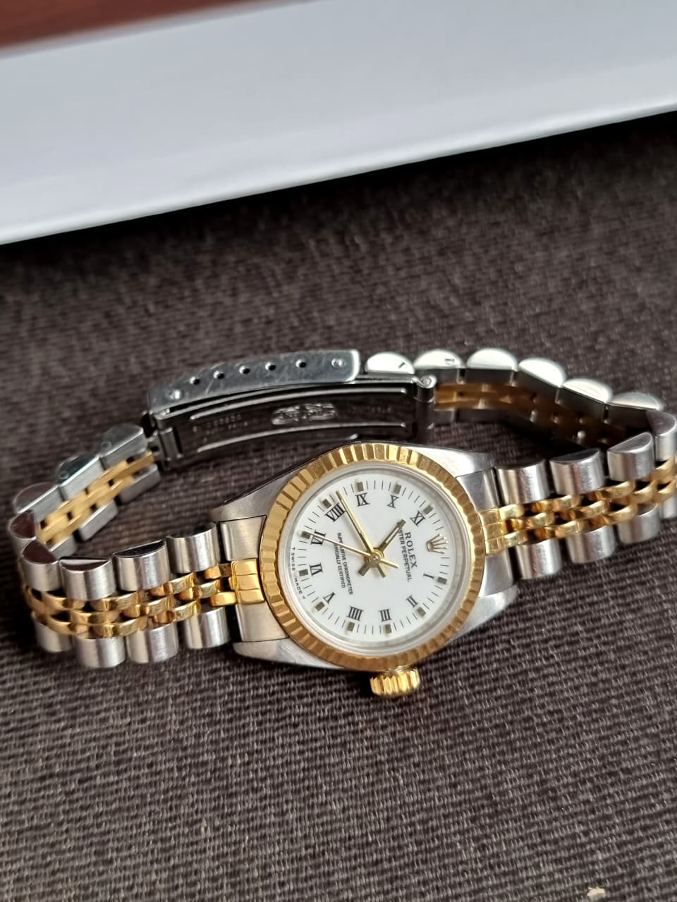 Rolex Oyster perpetual ref. 67193 White Roman dial Jubilee bracelet - Image 4