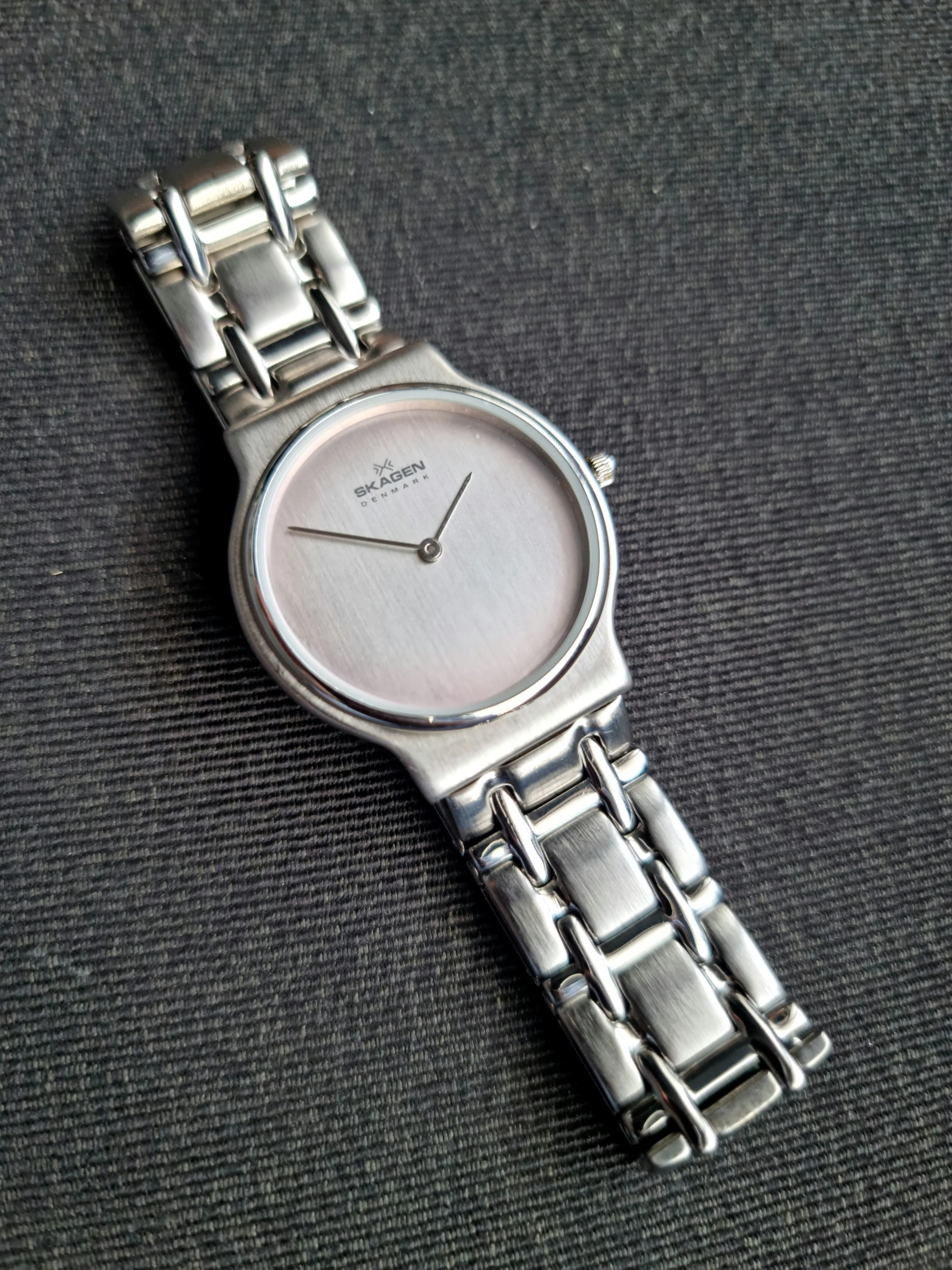 Skagen Unisex 32LSX 36mm Dial Quartz Watch - Image 2