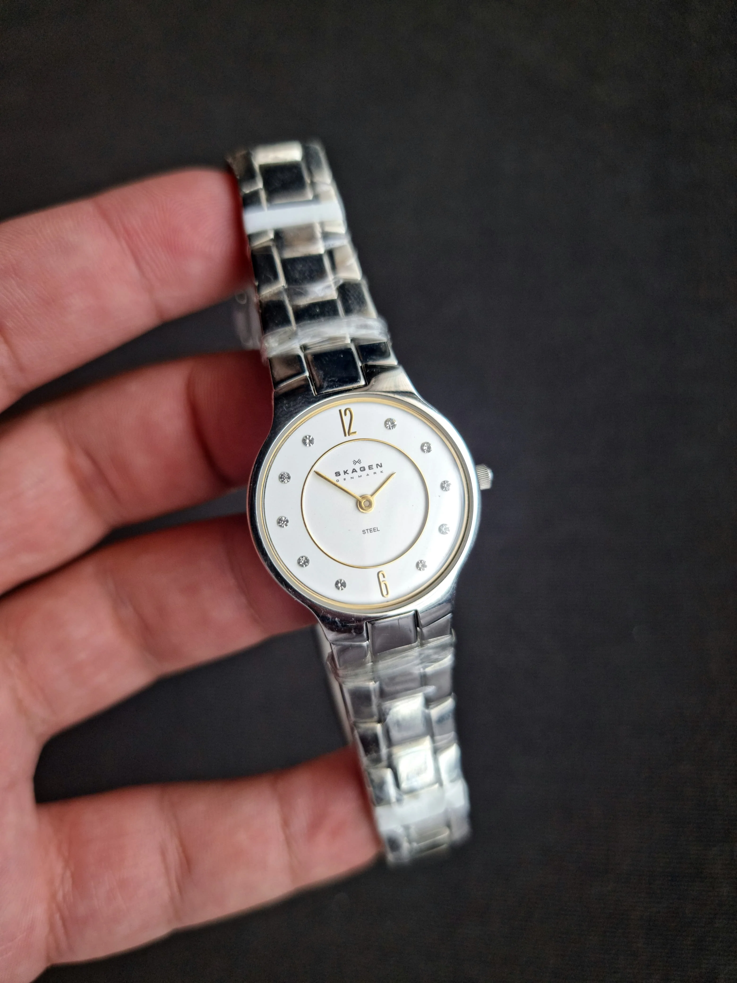 Skagen Women's 572SSGX Denmark Silver Tone Crystal Accent Watch - Image 2