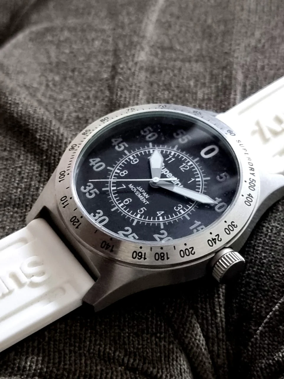 Superdry Gents Stainless Steel Sports Watch with White Strap syg111w - Image 7