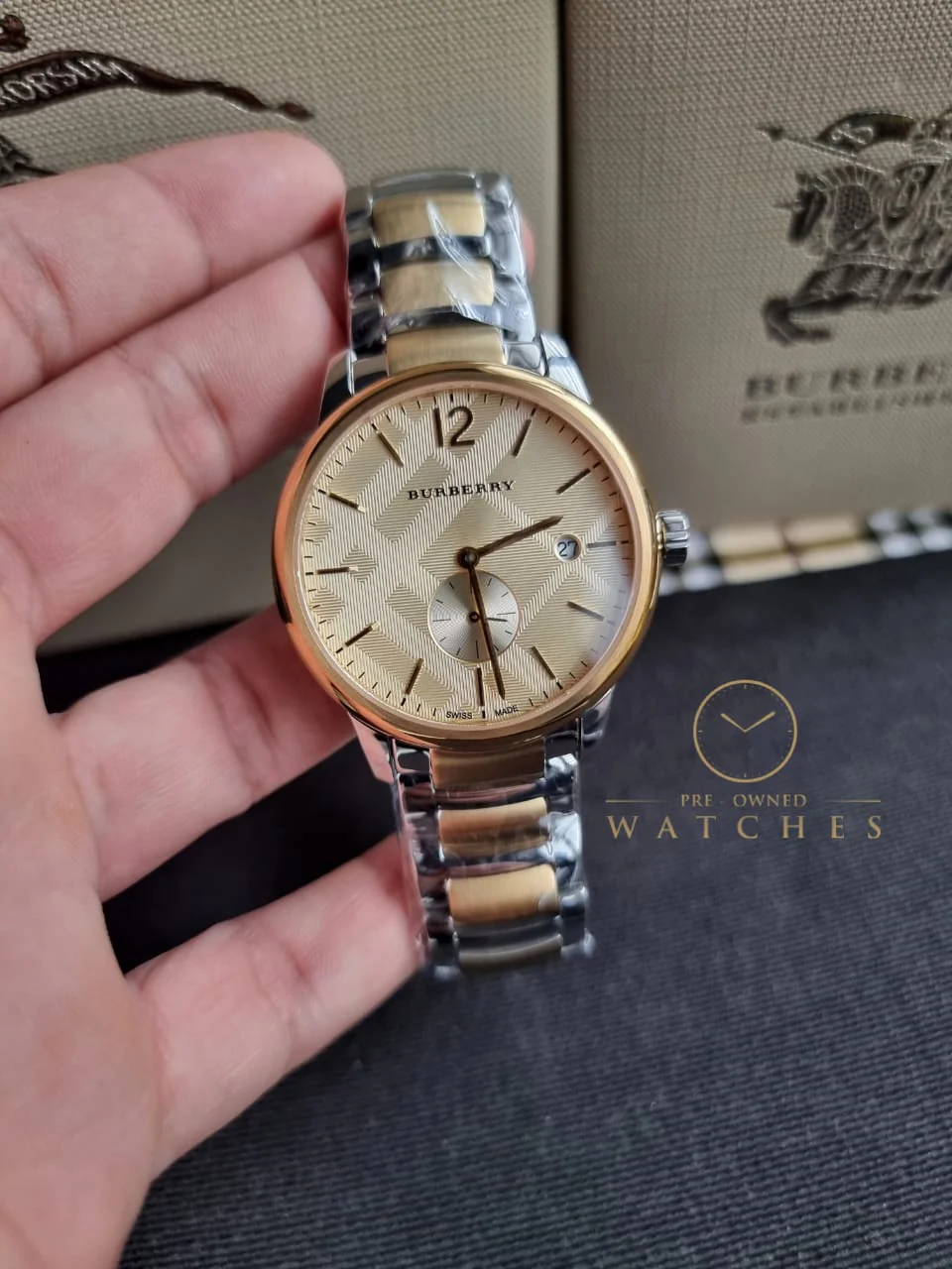 Swiss Gold 2 Tone Silver Date Dial 40mm Men Stainless Steel Wrist Watch The Classic BU10011 - Image 15