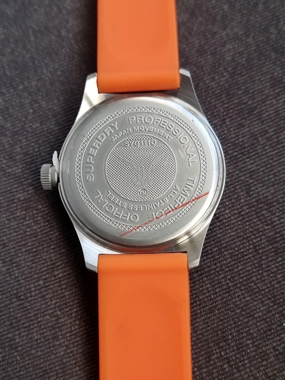 Syperdry Syg1110 Gents Watch Orange Rubber Strap 45mm Dial Quartz Watch - Image 4
