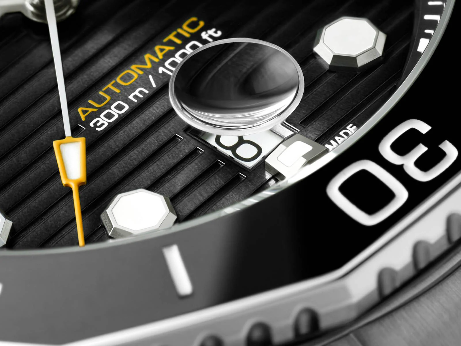 TAG Heuer Aquaracer Professional 300 Date WBP201A.BA0632 - Image 4