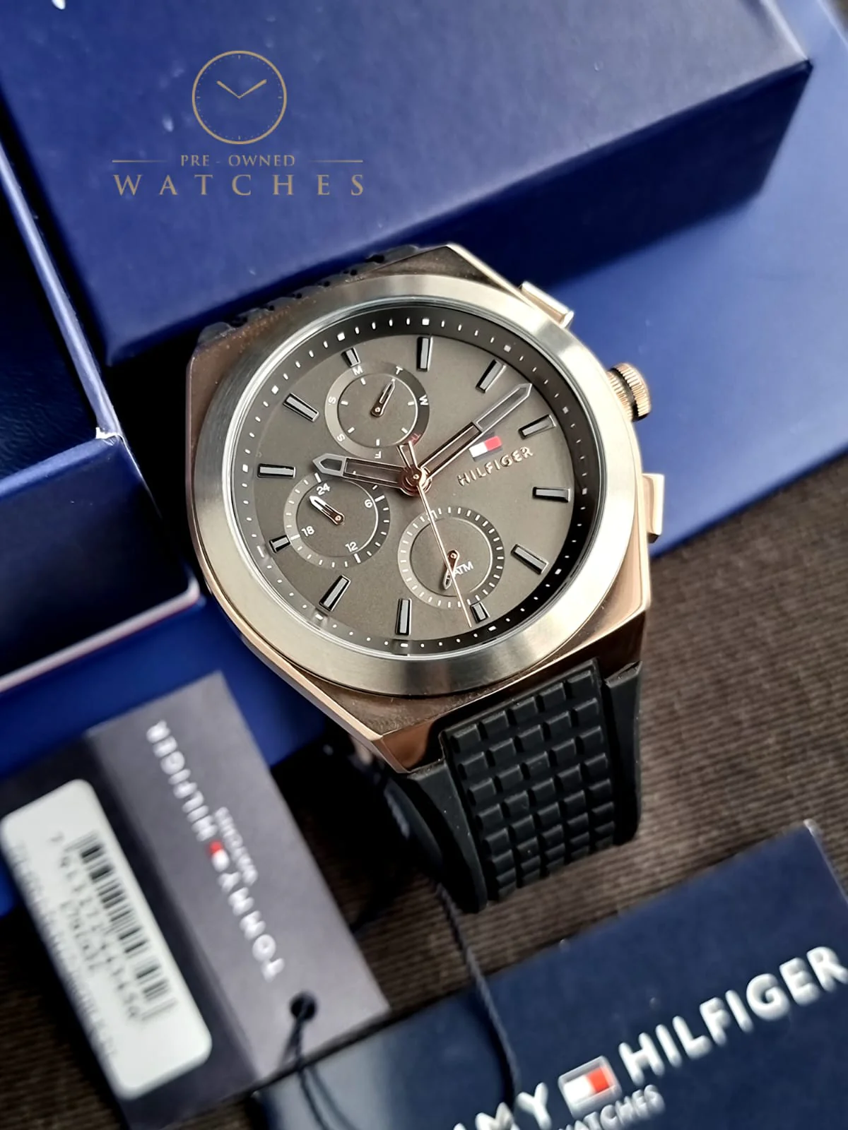 Tommy Hilfiger Men’s Quartz Black Silicone Strap Grey Dial 44mm Watch 1791931 - Image 8