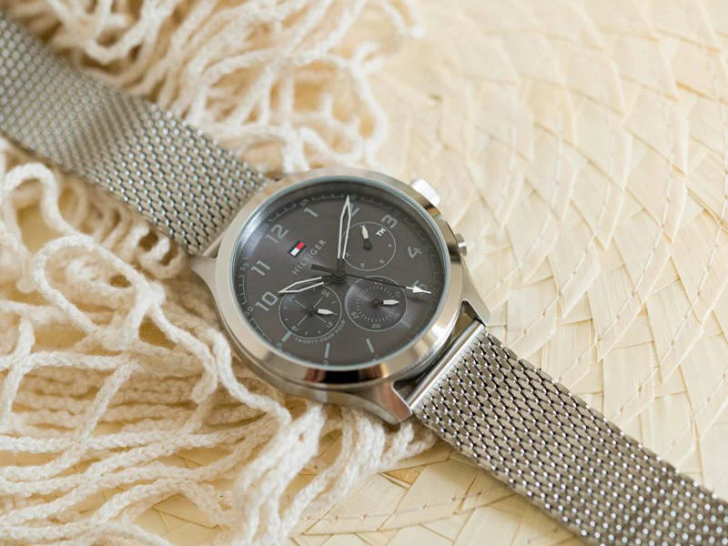 Tommy Hilfiger Men’s Quartz Silver Stainless Steel Grey Dial 45mm Watch 1791851 - Image 3