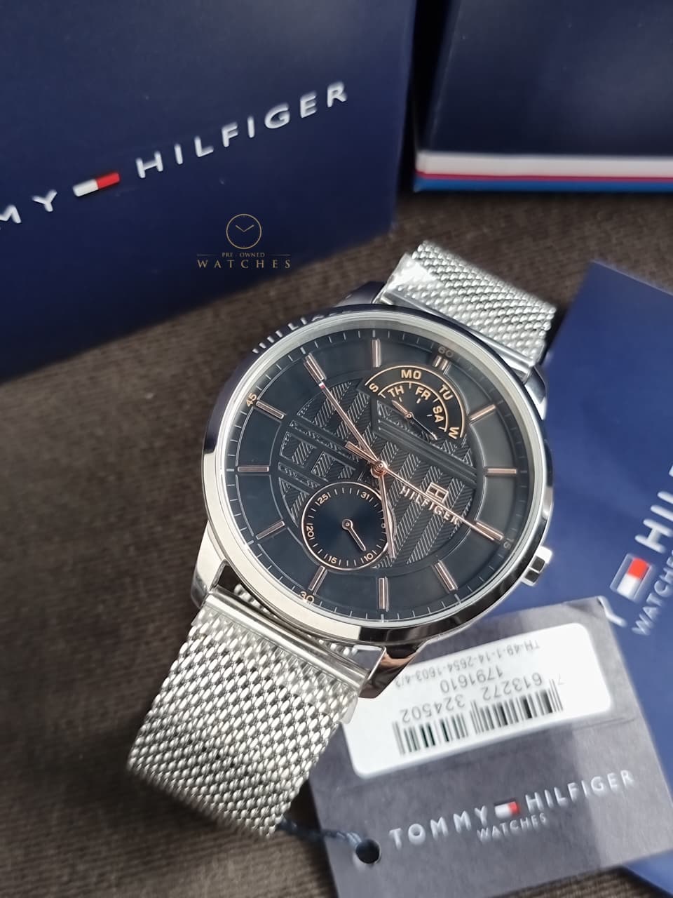 Tommy Hilfiger Men’s Quartz Stainless Steel Black Dial 44mm Watch 1791610 - Image 4