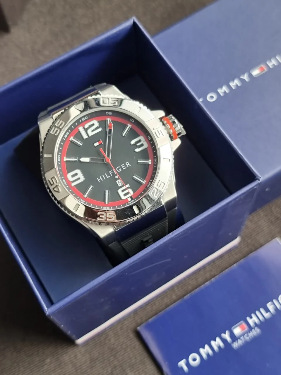 Tommy Hilfiger Men's 1791034 Stainless Steel Watch with Black Silicone Band - Image 3