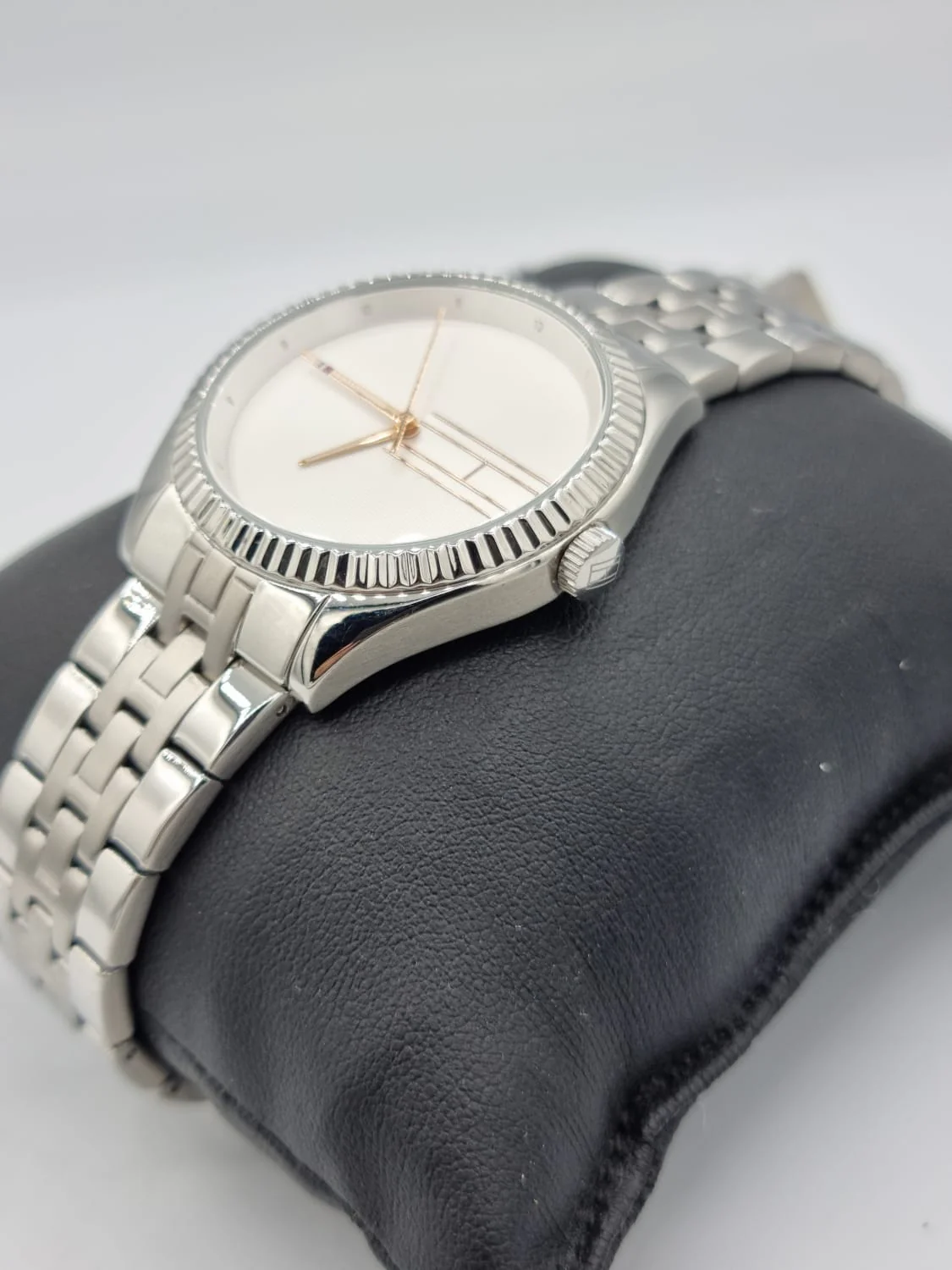 Tommy Hilfiger Women'S Silver White Dial Stainless Steel Watch - 1782080 - Image 3