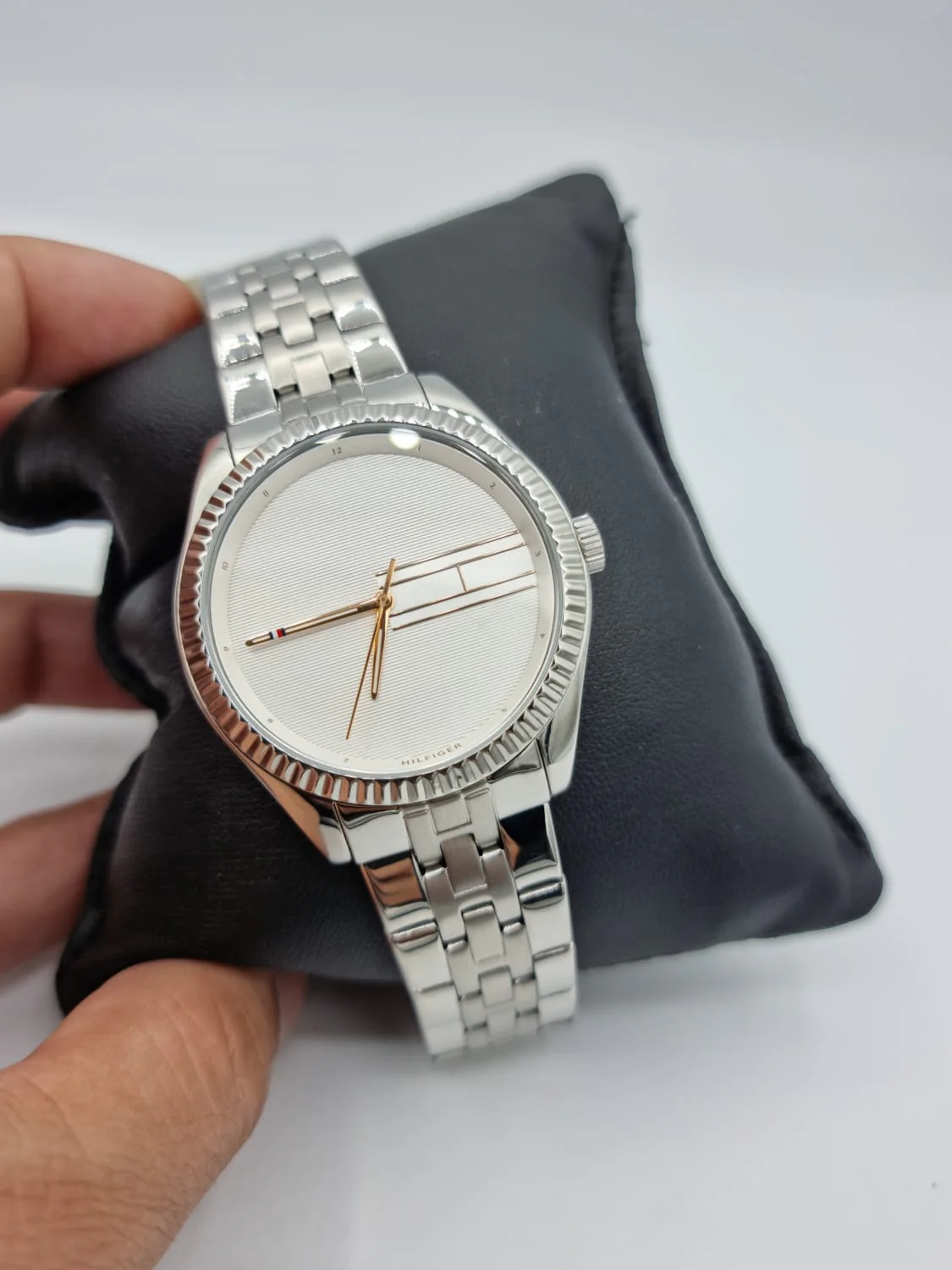 Tommy Hilfiger Women'S Silver White Dial Stainless Steel Watch - 1782080 - Image 4