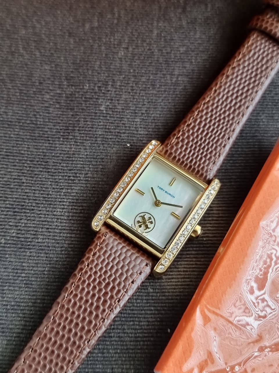 Tory Burch TBW1073 Women's Watch Mother of Pearl Dial Gold (Strap After Market) - Image 3