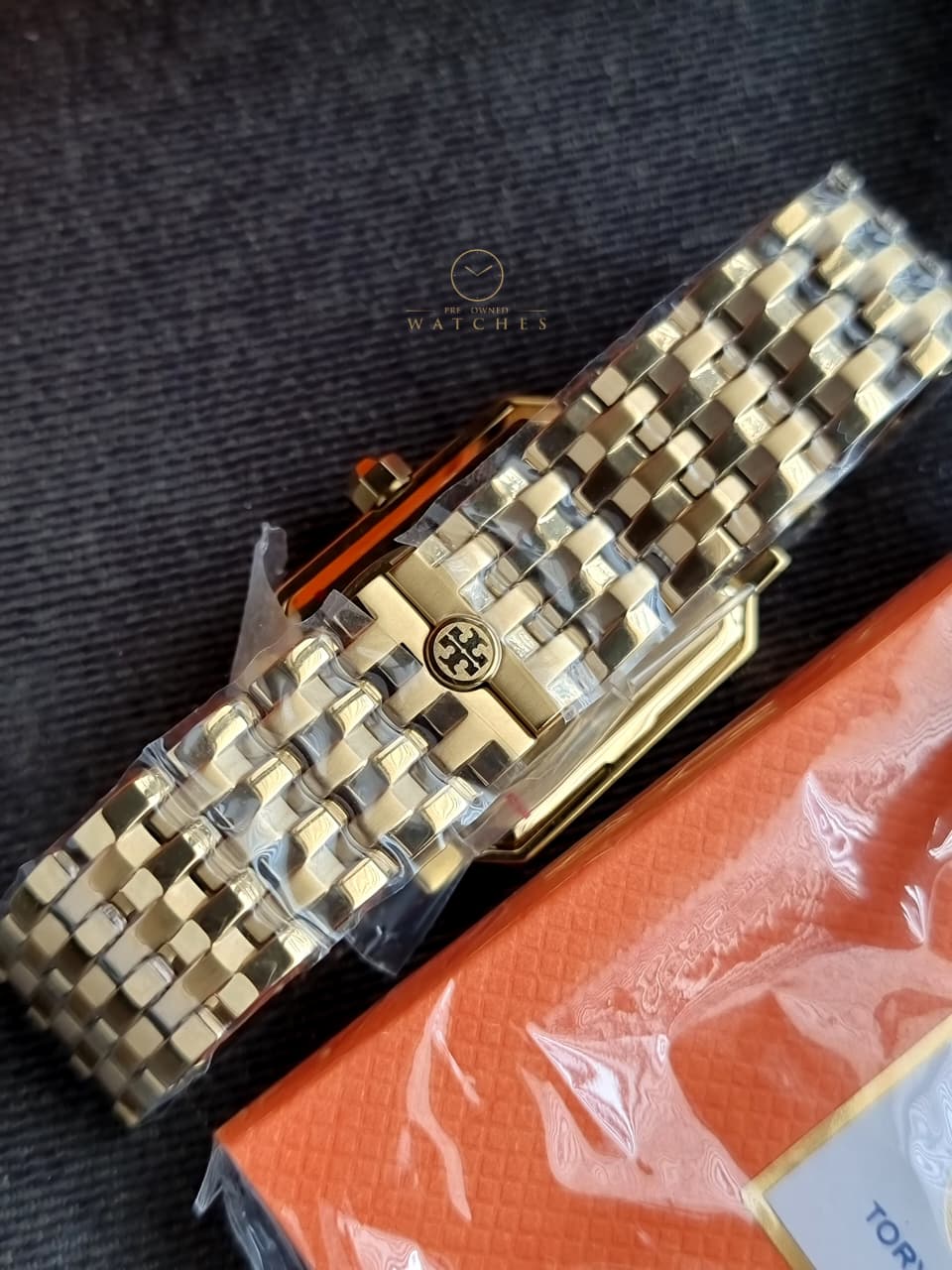 Tory Burch TBW1513 Robinson Ladies Watch Cream Dial Gold Bracelet - Image 6