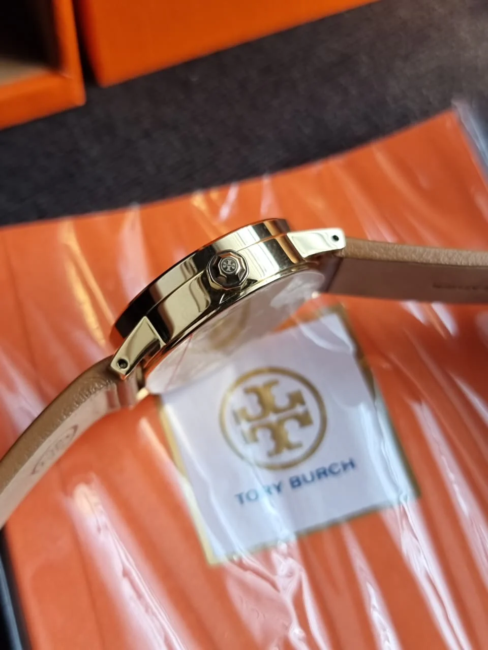 Tory Burch Women Gigi Goldtone Stainless Steel Leather Strap Watch Gift Set -TBW2031 - Image 4