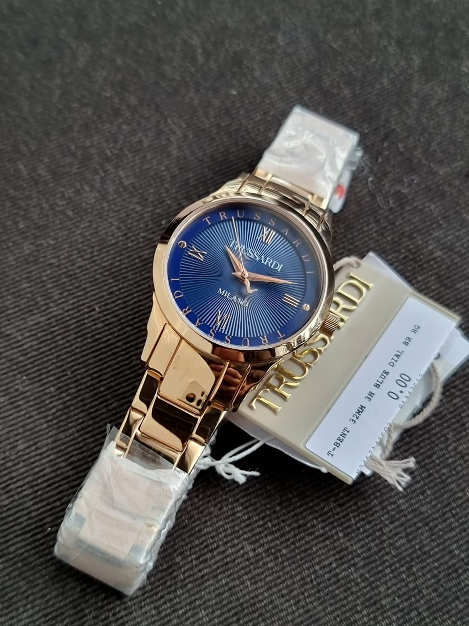 Trusaardi Ladies watch Rose Gold Gents Watch - Image 5