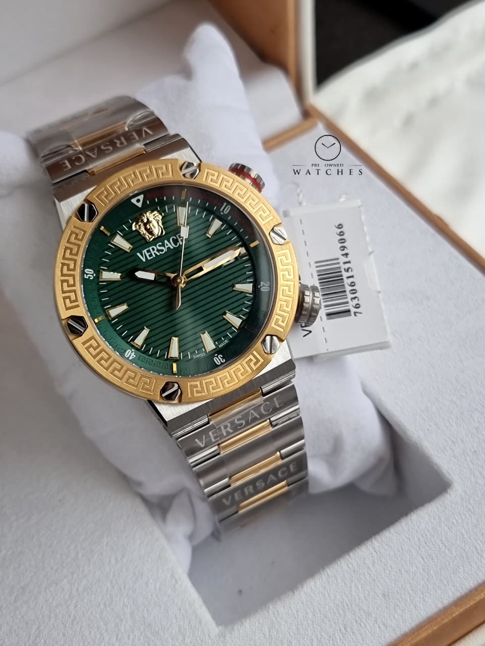 Versace Greca Logo Diver VE8G00524 Men's Watch – Green Dial, Two-Tone Stainless Steel, Quartz - Image 4