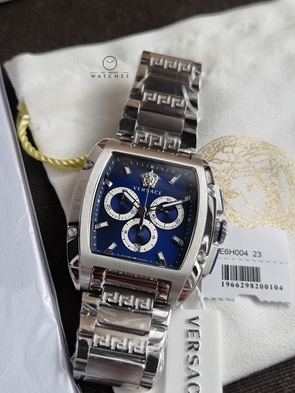 Versace Men’s Quartz Swiss Made Silver Stainless Steel Blue Dial 42mm Watch VE6H00423 - Image 6
