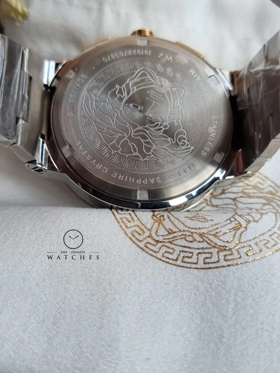 Versace Men’s Quartz Swiss Made Silver Stainless Steel Blue Dial 43mm Watch VEZ900221 - Image 8