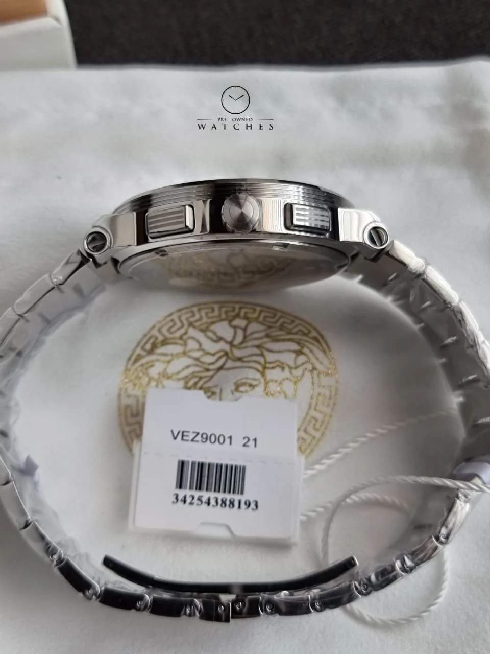 Versace Men’s Quartz Swiss Made Silver Stainless Steel Green Dial 43mm Watch VEZ900121 - Image 4