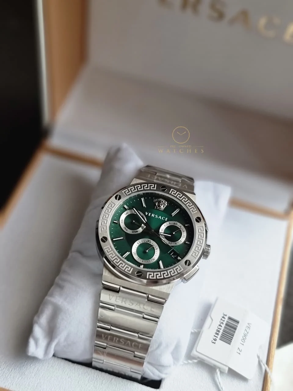 Versace Men’s Quartz Swiss Made Silver Stainless Steel Green Dial 43mm Watch VEZ900121 - Image 6